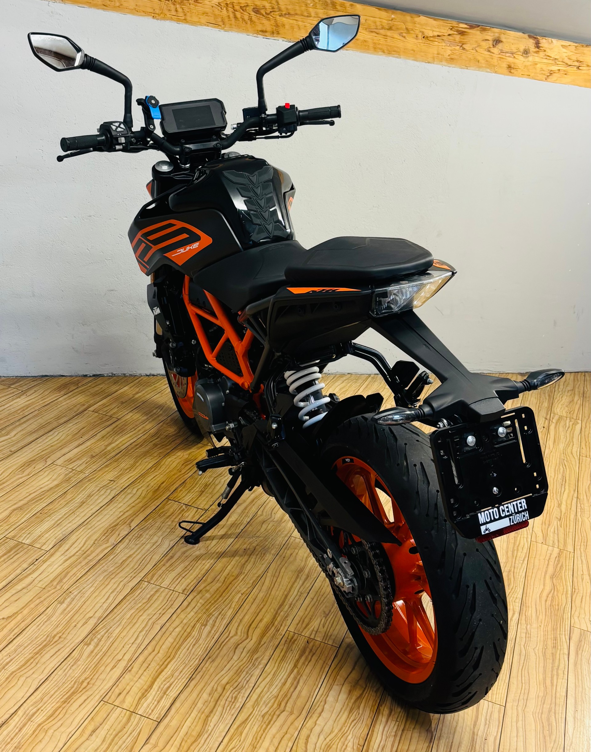 KTM 125 Duke-image-3