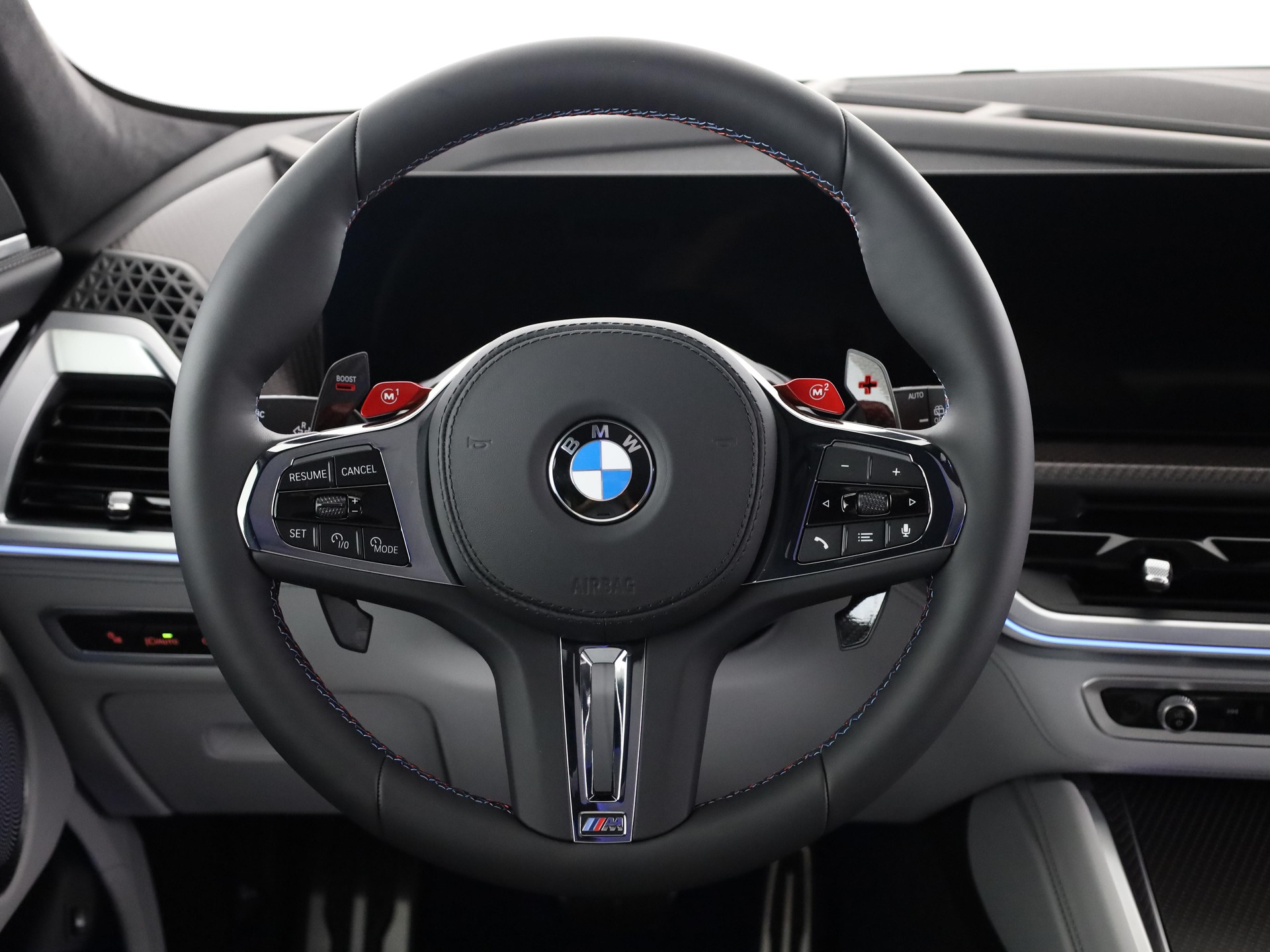 BMW XM Label Plug-in Hybrid-image-18