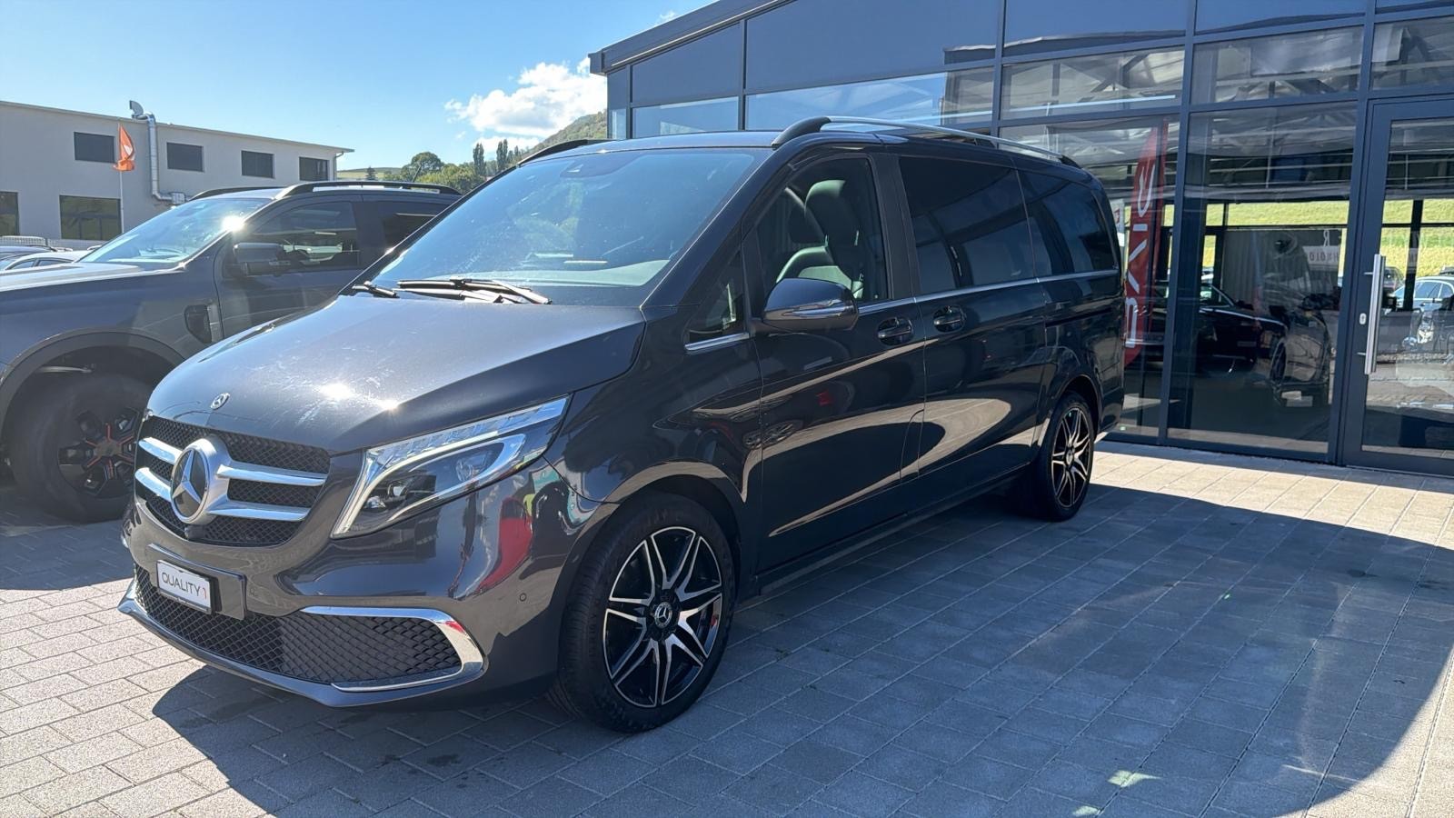MERCEDES-BENZ V 300 d Avantgarde kompakt 4Matic 9G-Tronic-showroom-element-1