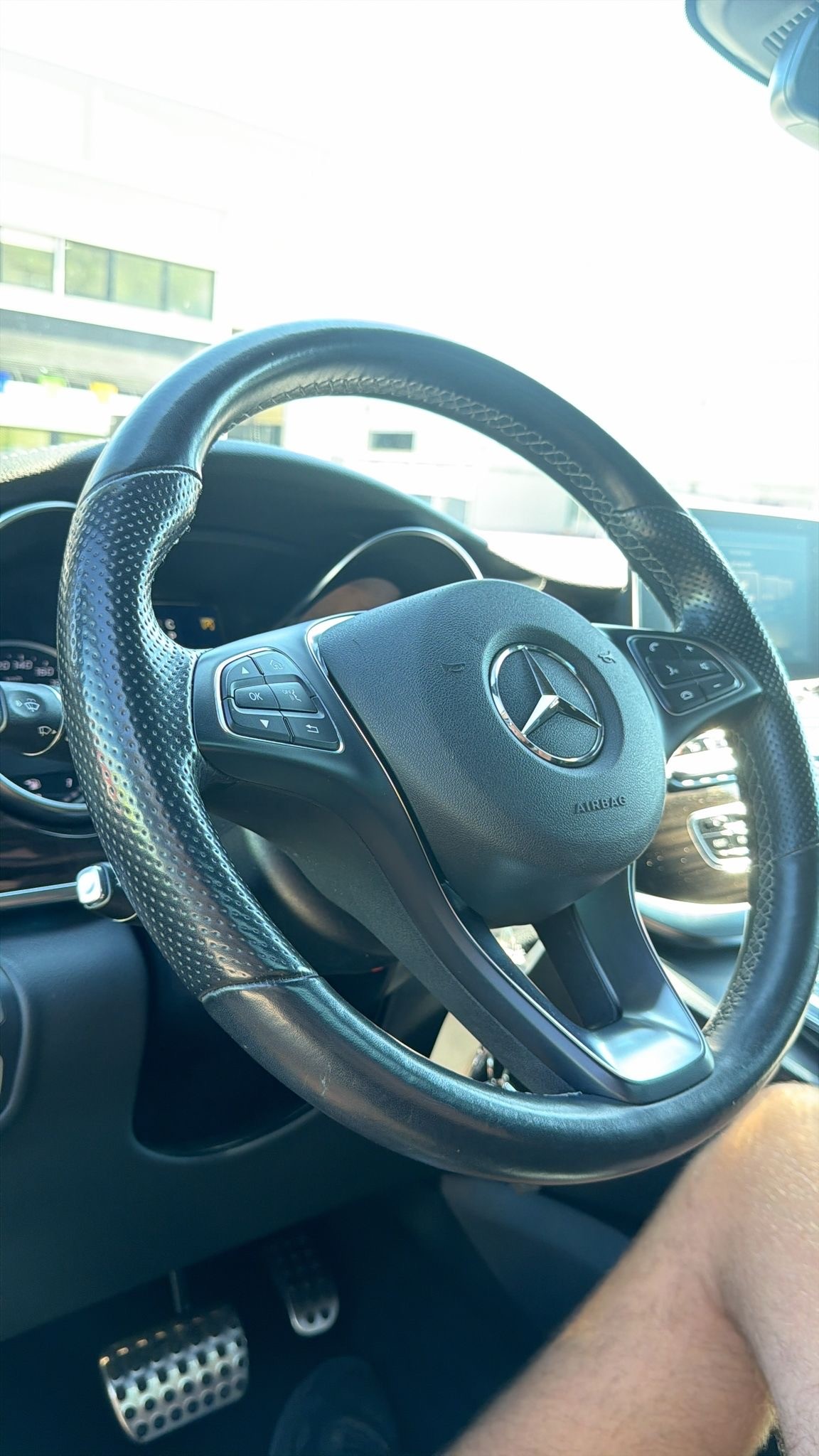 MERCEDES-BENZ V 300 d Avantgarde kompakt 4Matic 9G-Tronic-image-27