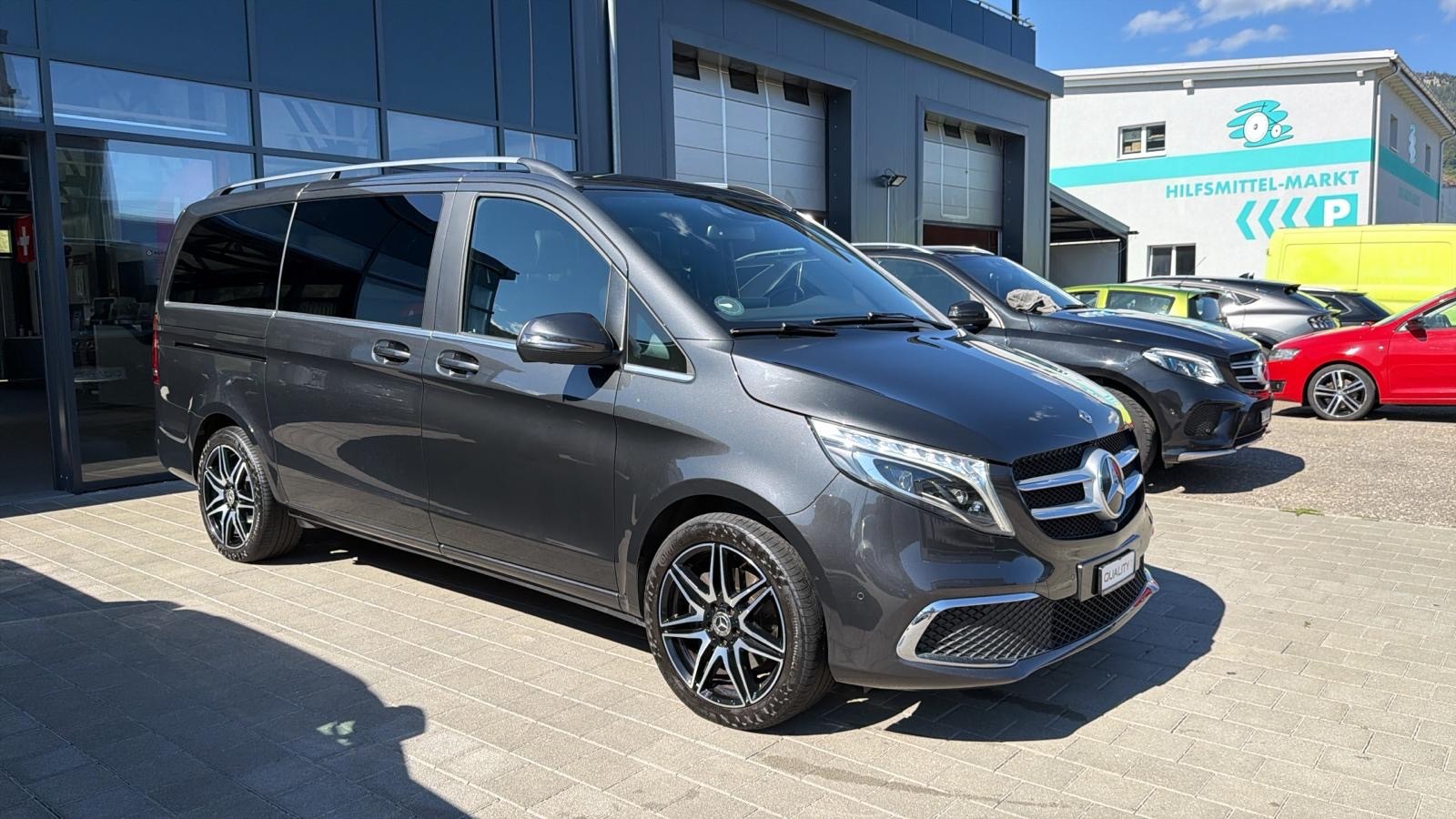 MERCEDES-BENZ V 300 d Avantgarde kompakt 4Matic 9G-Tronic-showroom-element-3
