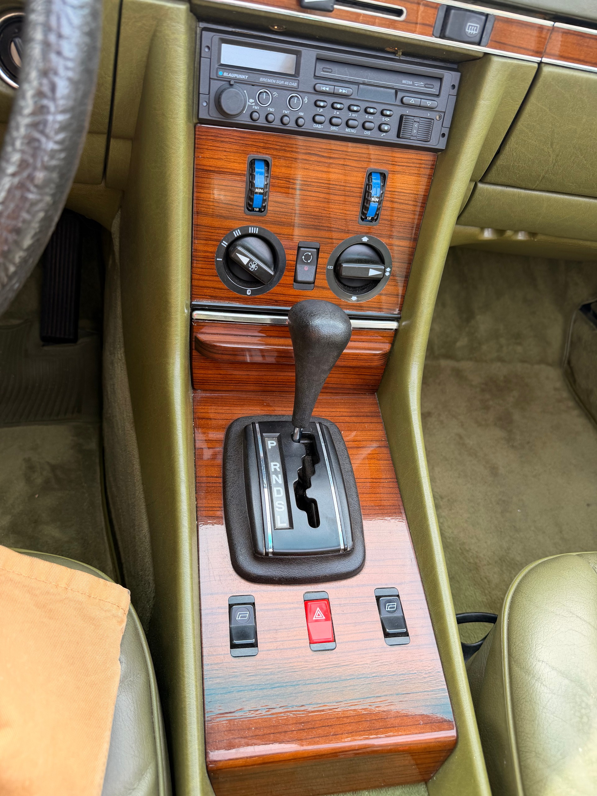 MERCEDES-BENZ SL 280-image-7