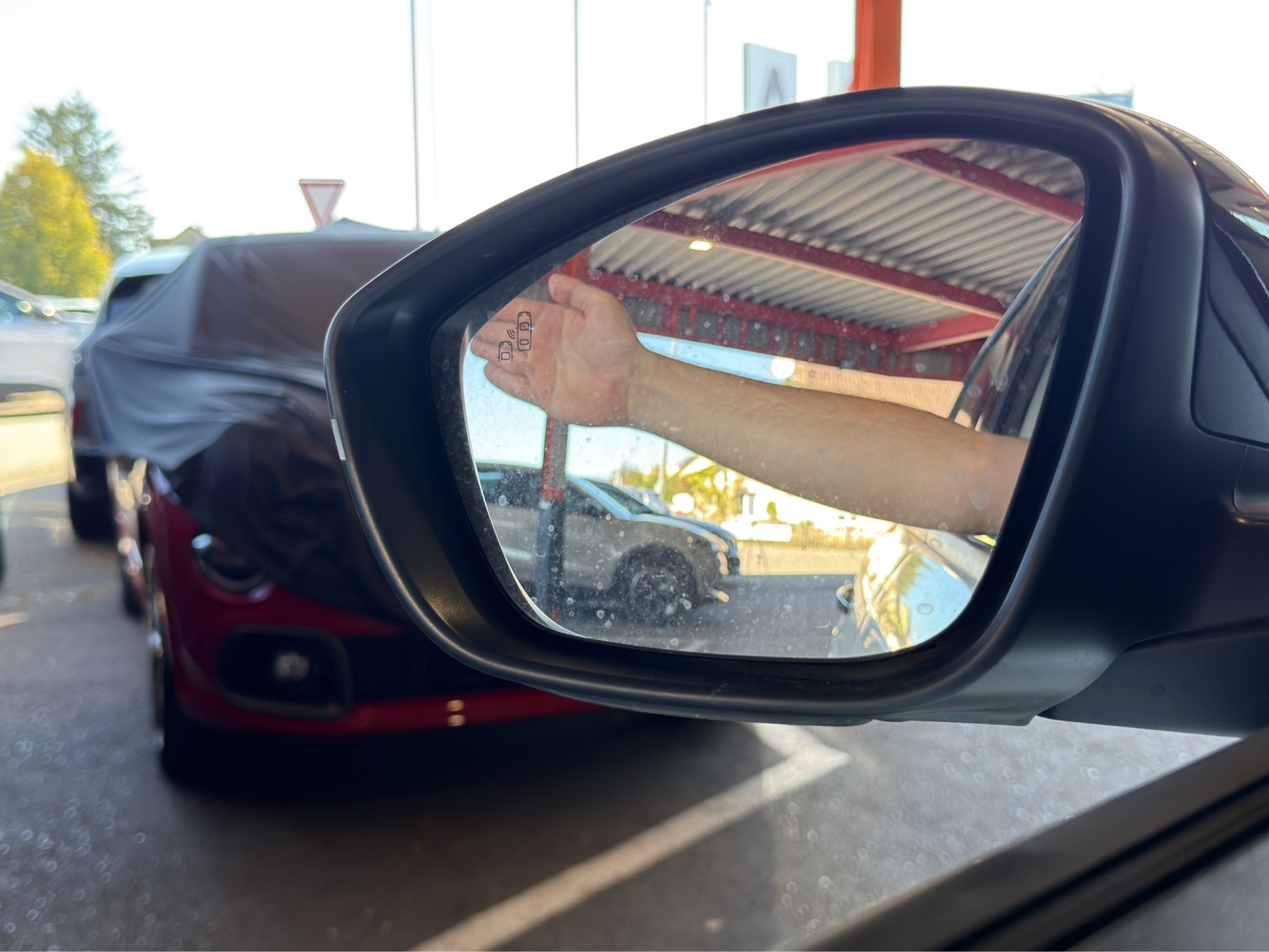 FIAT 600 1.2 Hybrid 145 Sport-image-38