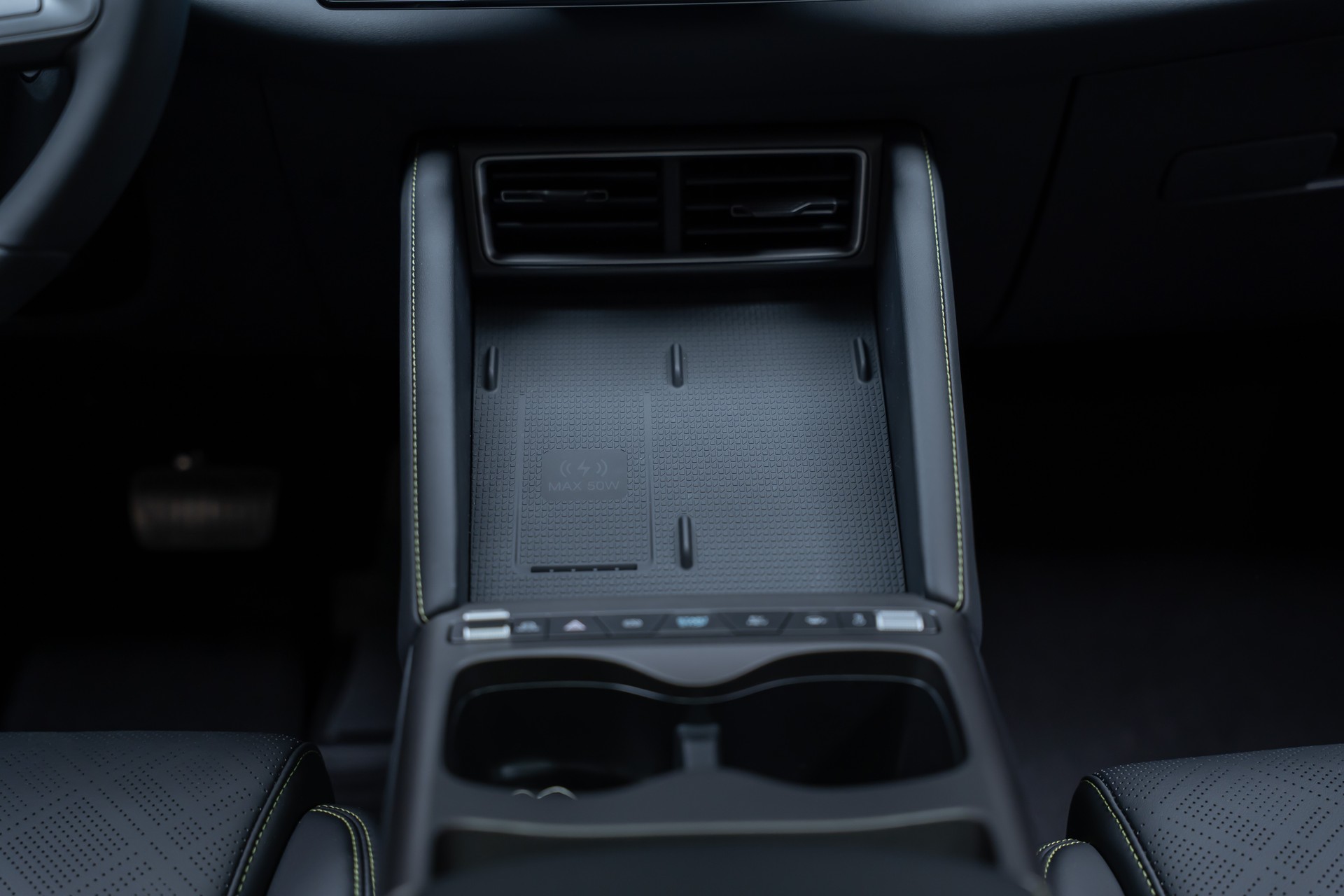 BYD Atto2 64 kWh Comfort / Panoramadach / Leder / 360° Kamera-image-23