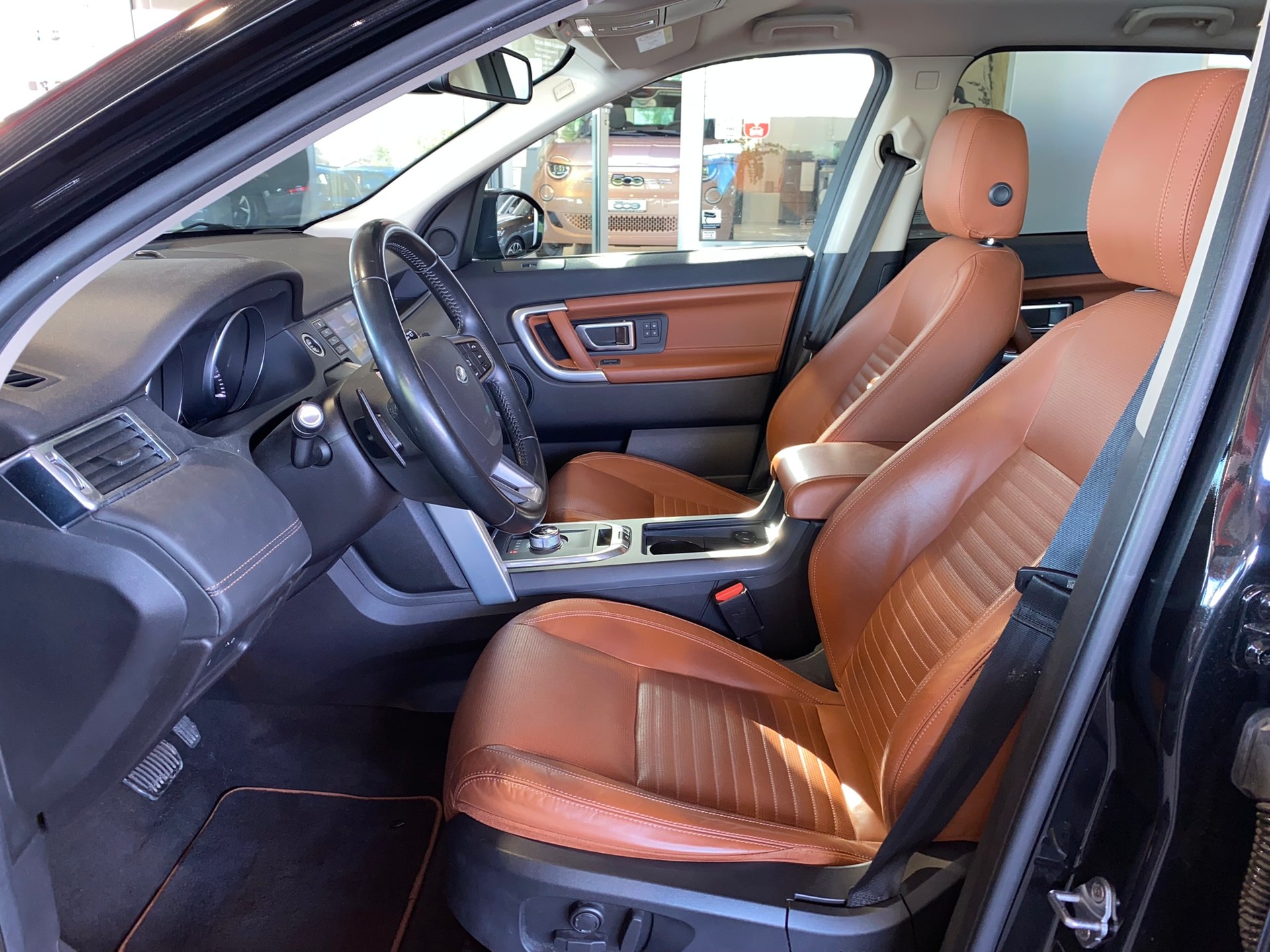 LAND ROVER DISCOVERY Sport 2.0 Si4 HSE L-showroom-element-1