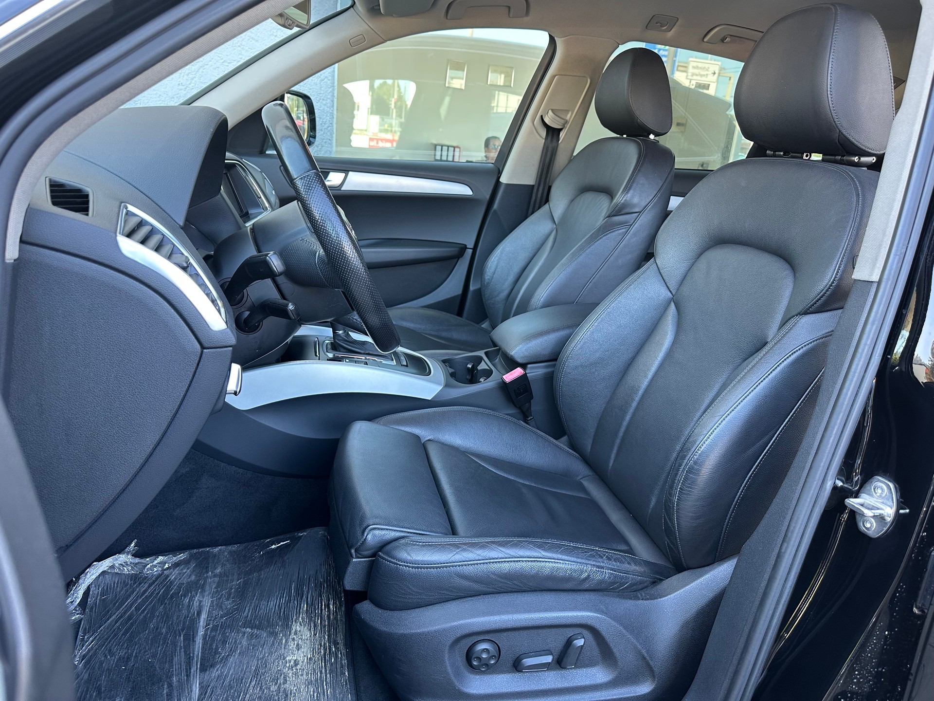 AUDI Q5 2.0 TDI quattro S-tronic-image-6