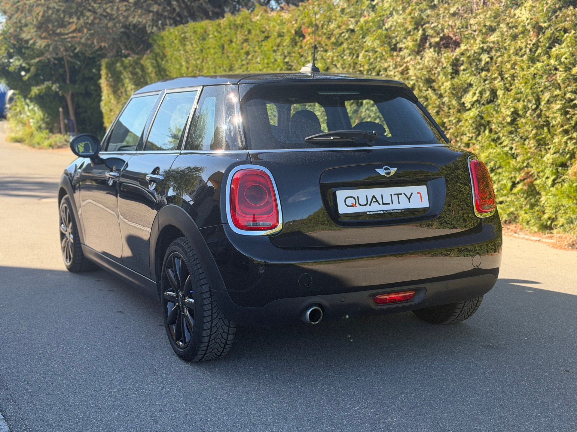 MINI Cooper D John Cooper Works Edition Steptronic-showroom-element-3
