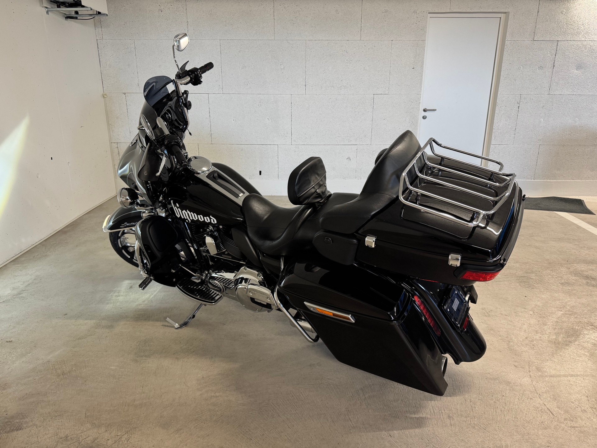 HARLEY-DAVIDSON FLHTK Electra Glide Ultra Limited-image-2