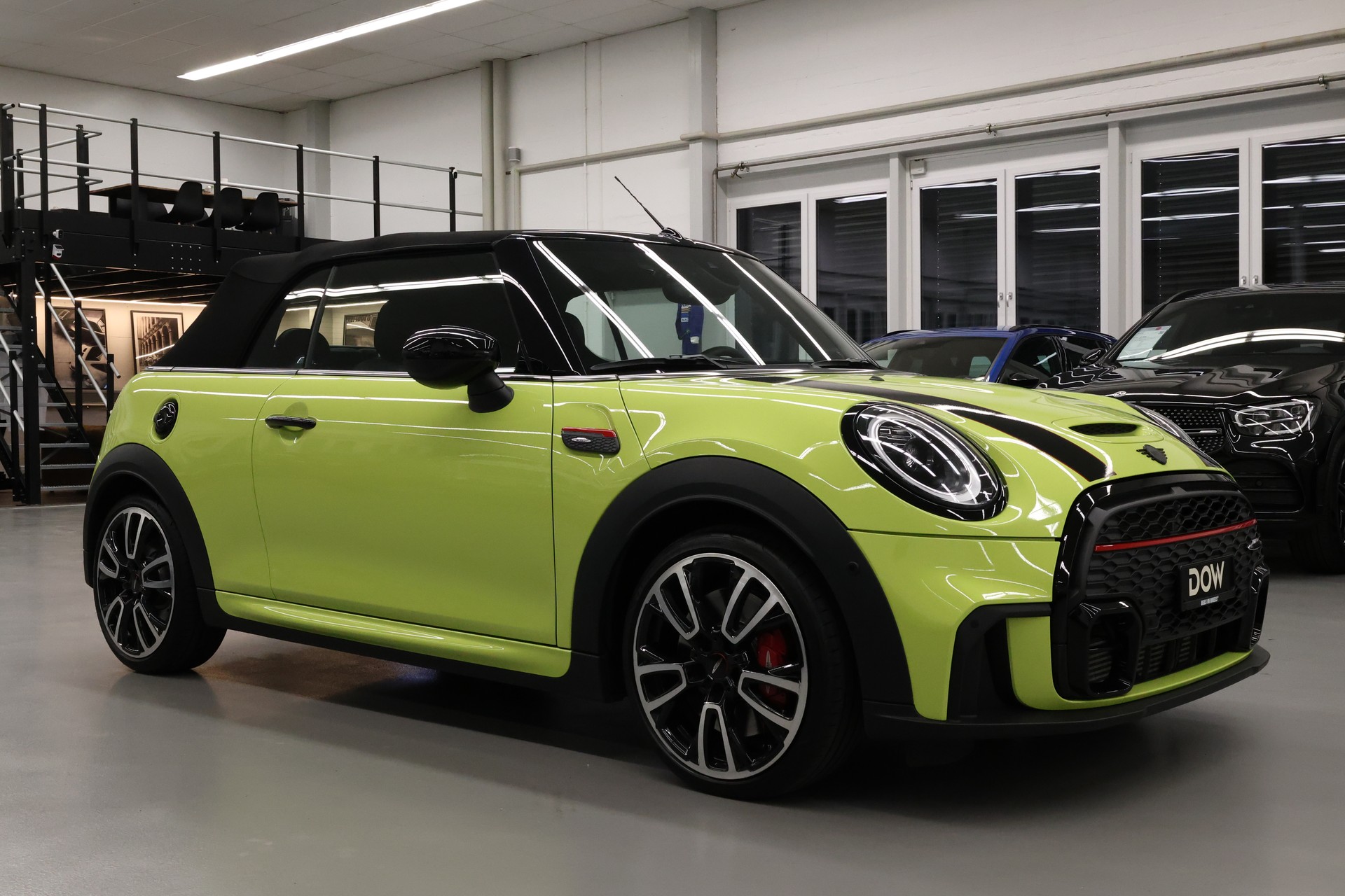 MINI Cabrio F57 2.0i John Cooper Works SAG-showroom-element-1