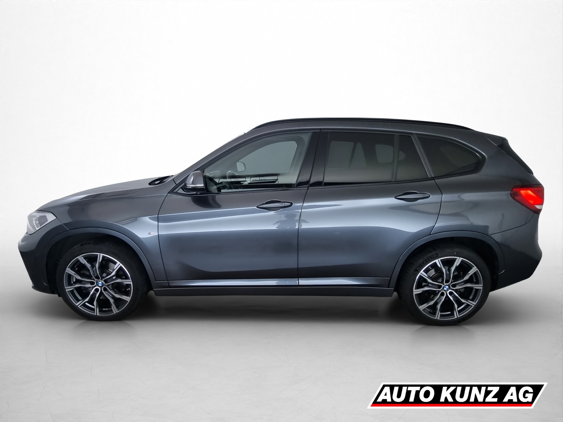 BMW X1 20d xDrive M-Sport Aut.-showroom-element-2