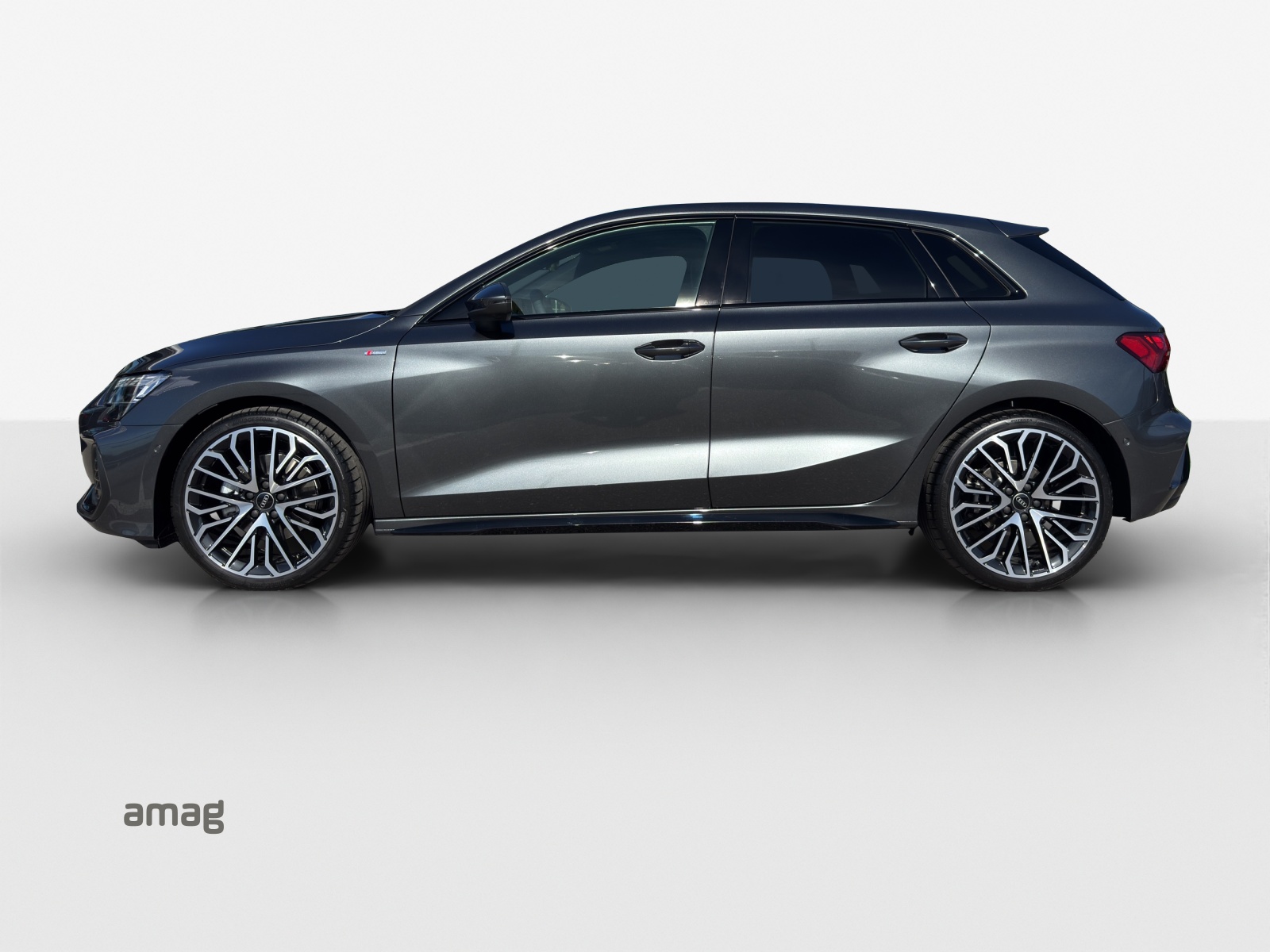 AUDI A3 Sportback TFSI 110 kW S line Attraction S tronic-showroom-element-1