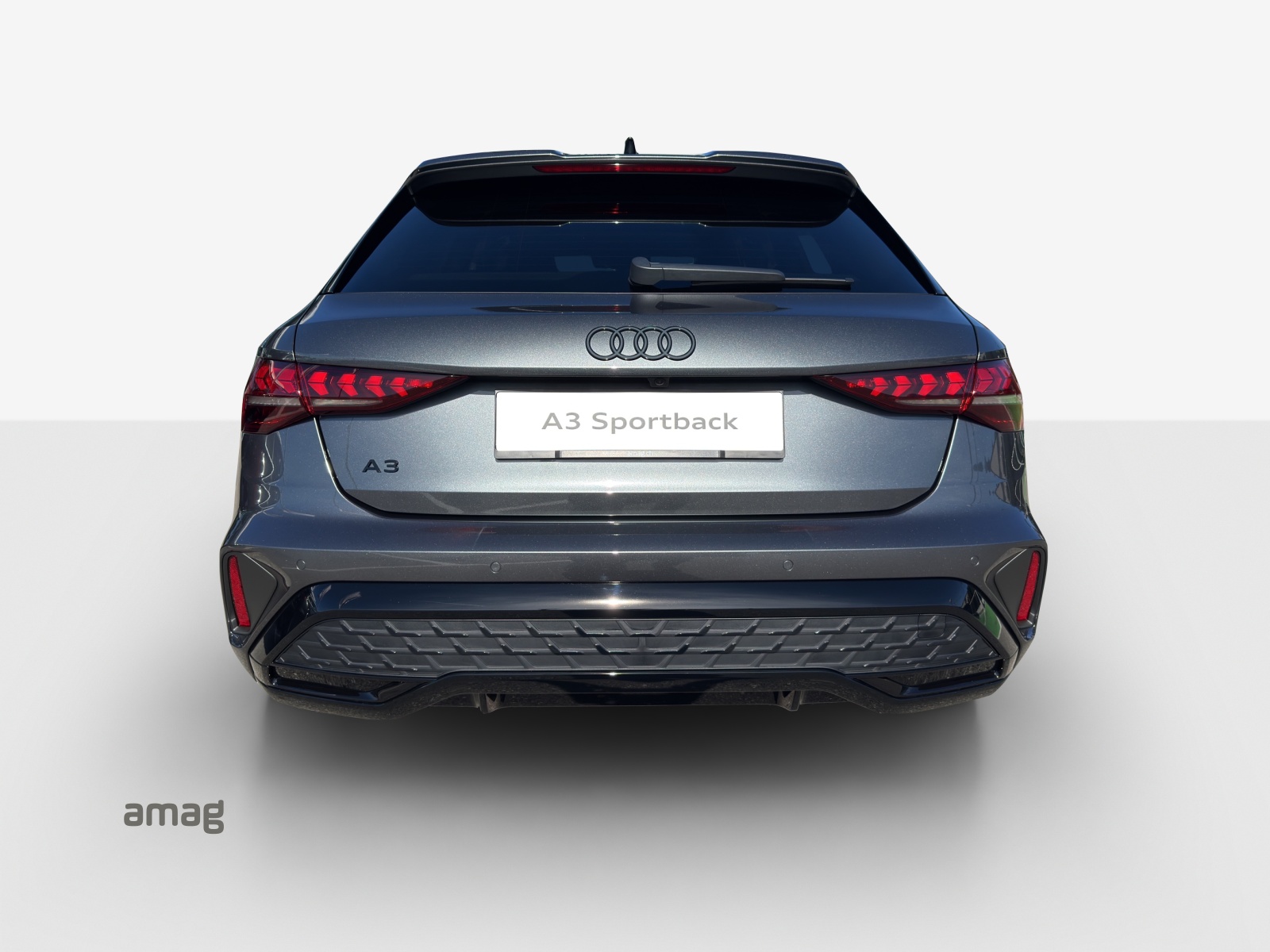 AUDI A3 Sportback TFSI 110 kW S line Attraction S tronic-showroom-element-3