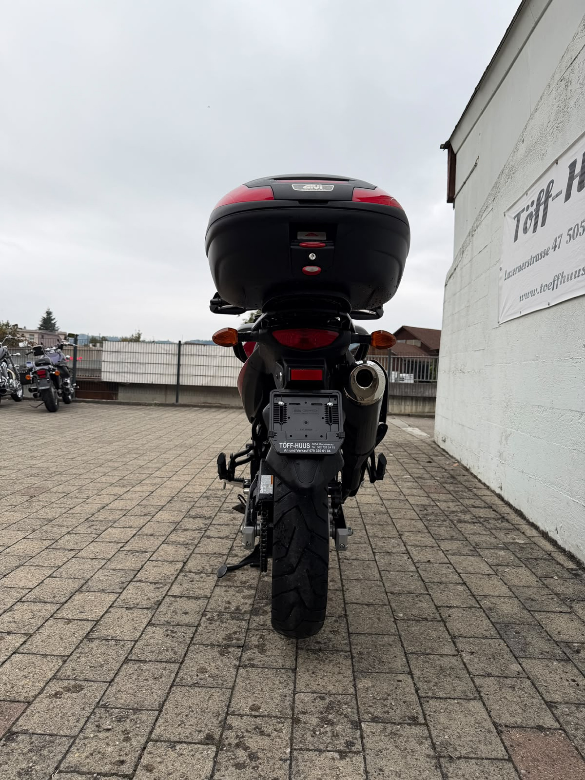 SUZUKI DL 650 A V-Strom-showroom-element-3
