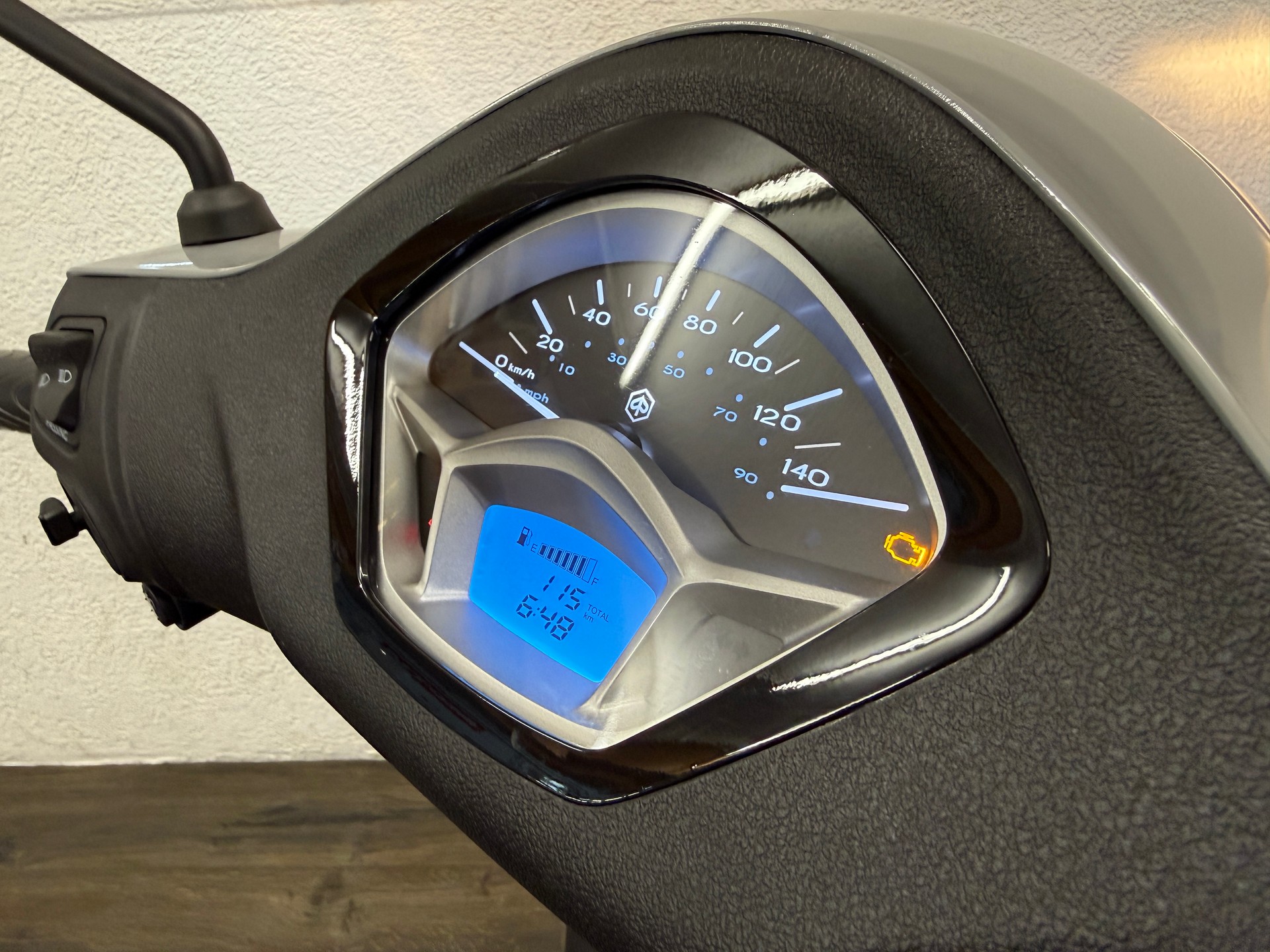 PIAGGIO Liberty 125 Sport-image-4