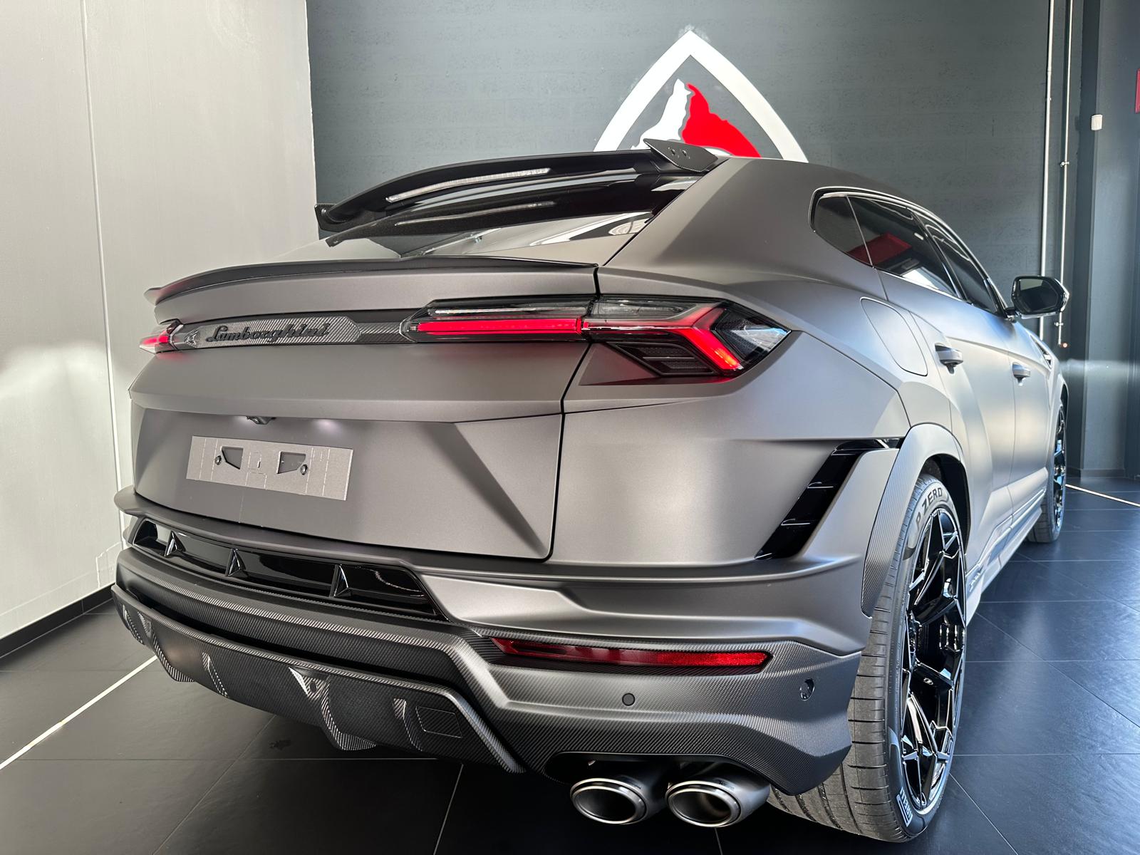 LAMBORGHINI URUS Performante-image-2