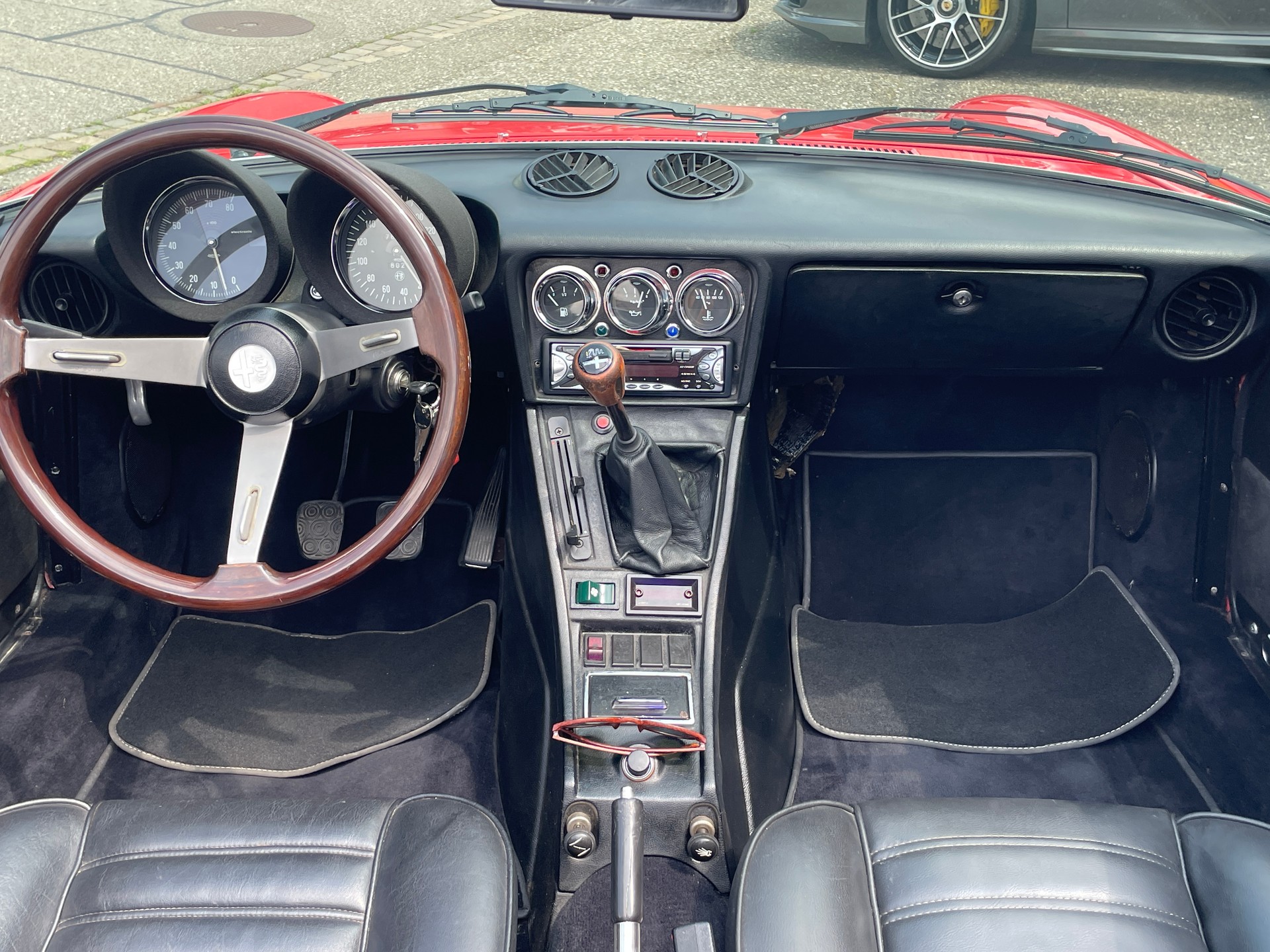 ALFA ROMEO Spider 2.0 (Veloce)-image-11