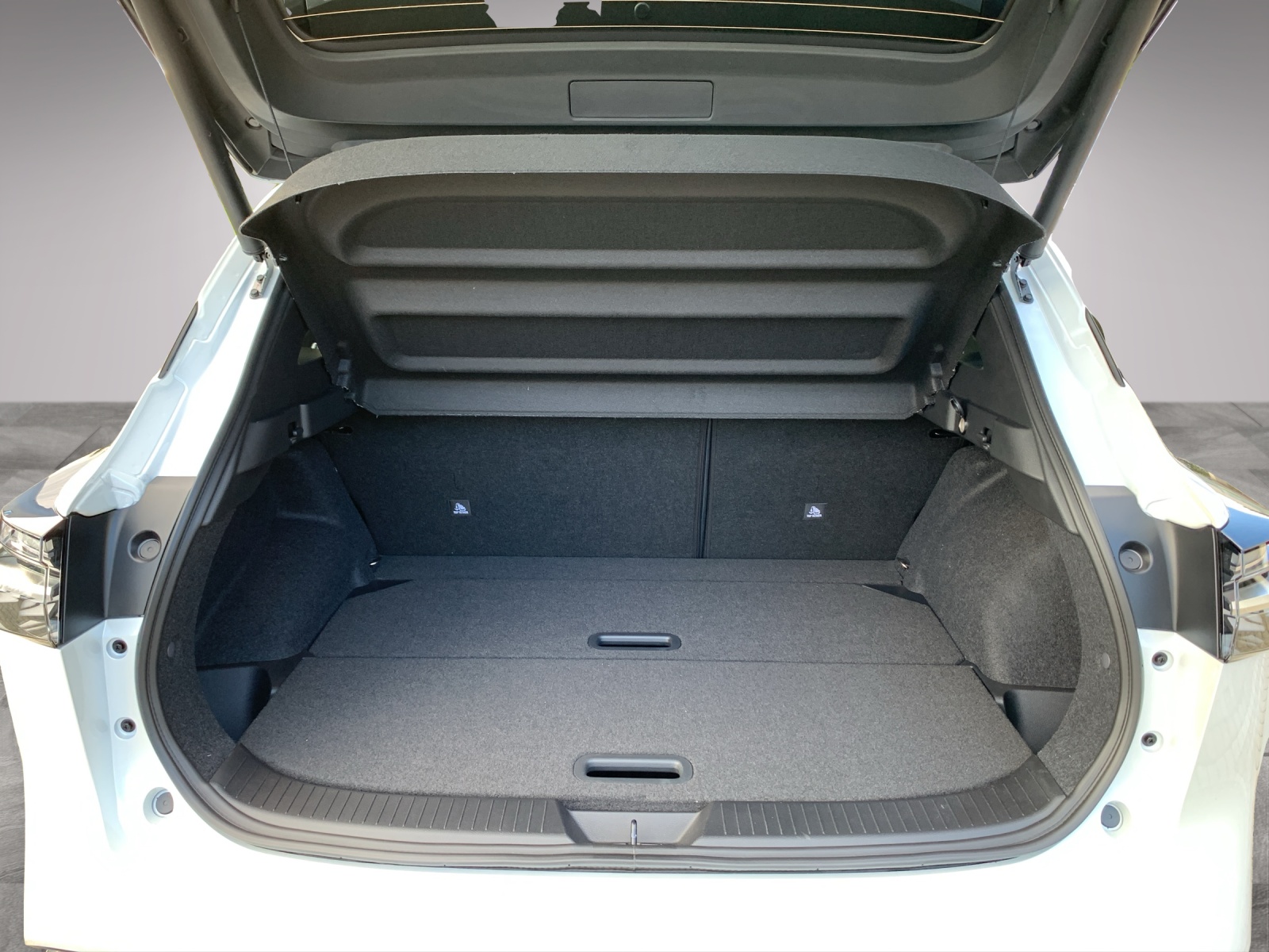 NISSAN Qashqai 1.5 VC-T Tekna-image-7