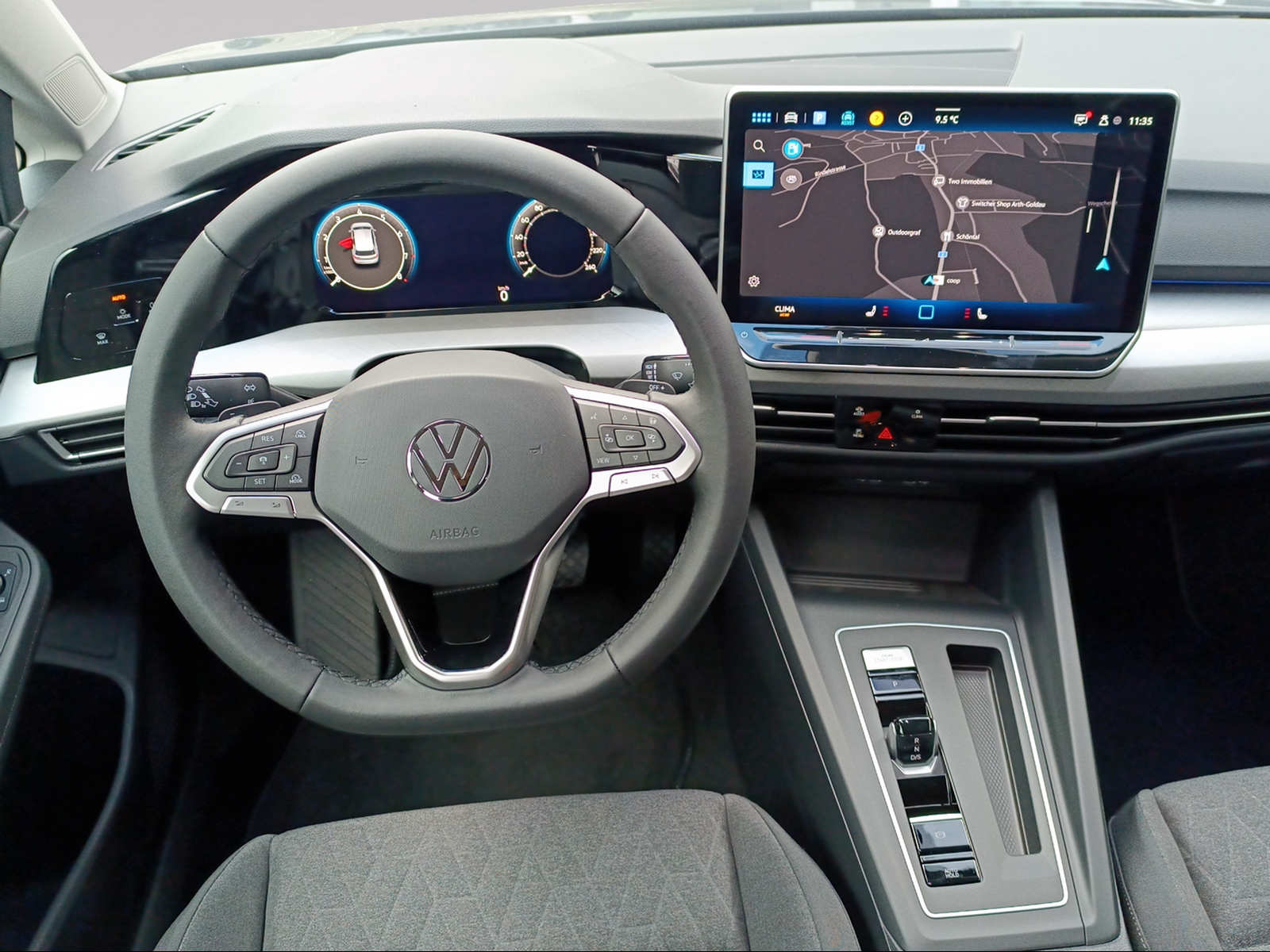 VW Golf 1.5 e TSI mHEV United DSG-image-8