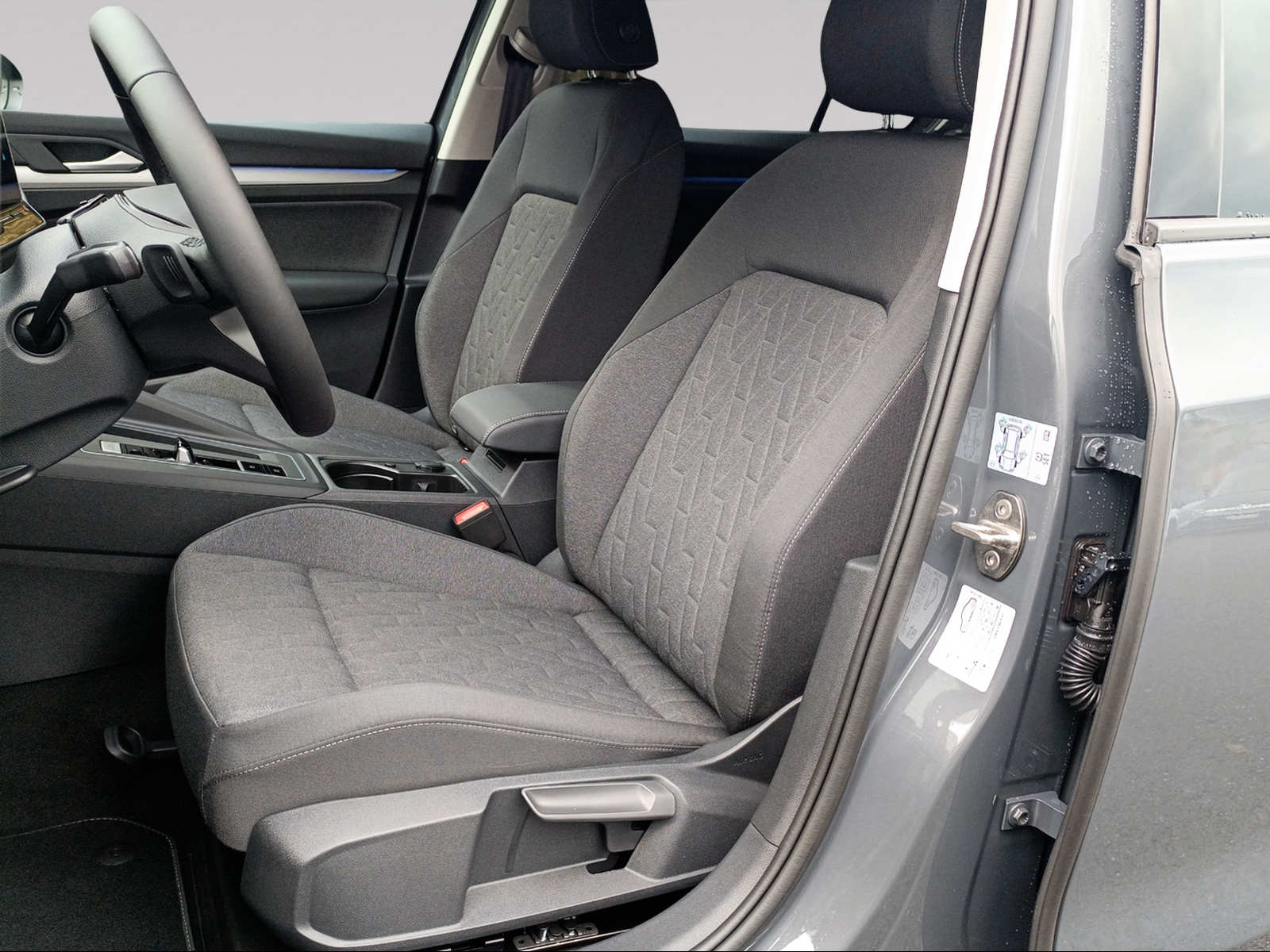 VW Golf UNITED 115PS TSI / Preisvorteil Fr. 6'020-image-7