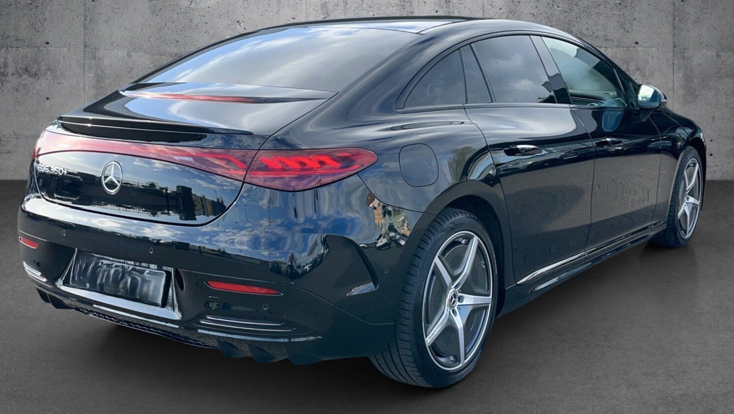 MERCEDES-BENZ EQE 350+, AMG-image-2
