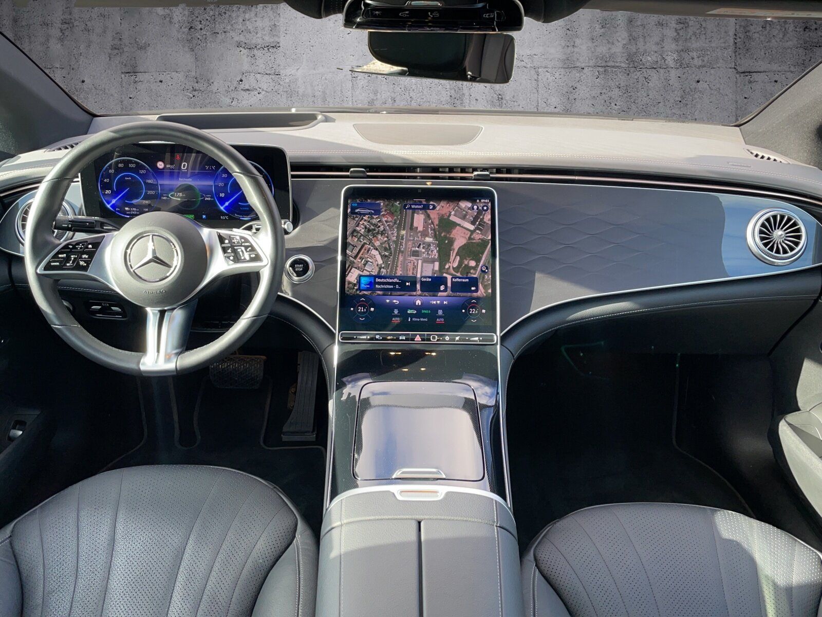 MERCEDES-BENZ EQE 350+, AMG-image-8