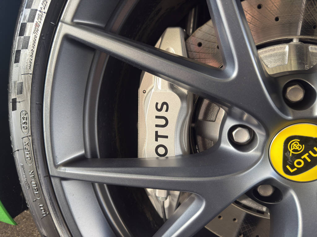 LOTUS Emira V6 SE-image-11