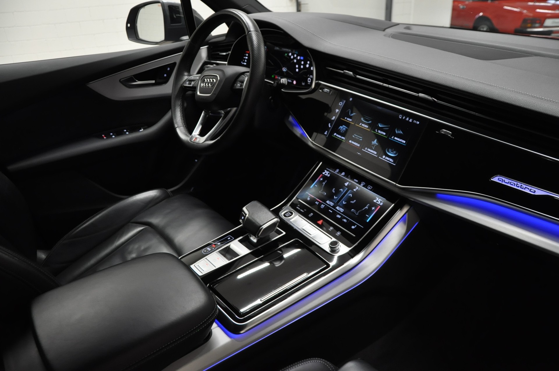 AUDI Q7 50 TDI quattro S Line tiptronic-image-12