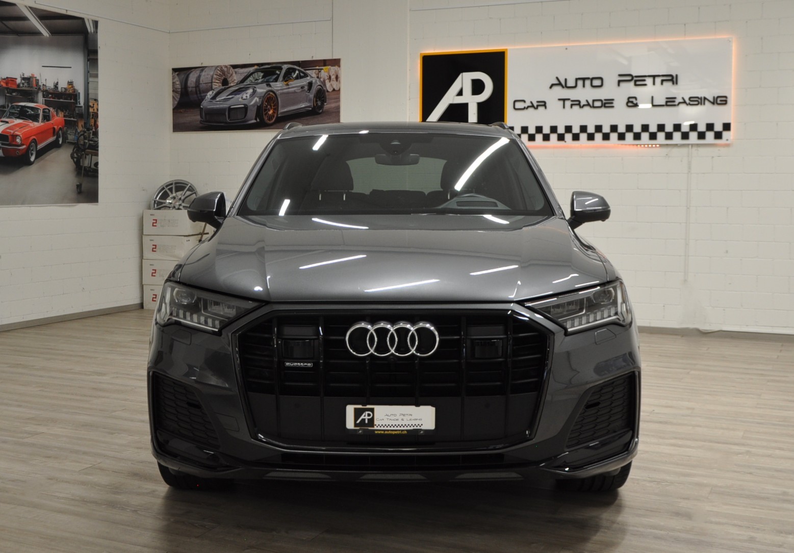 AUDI Q7 50 TDI quattro S Line tiptronic-showroom-element-1