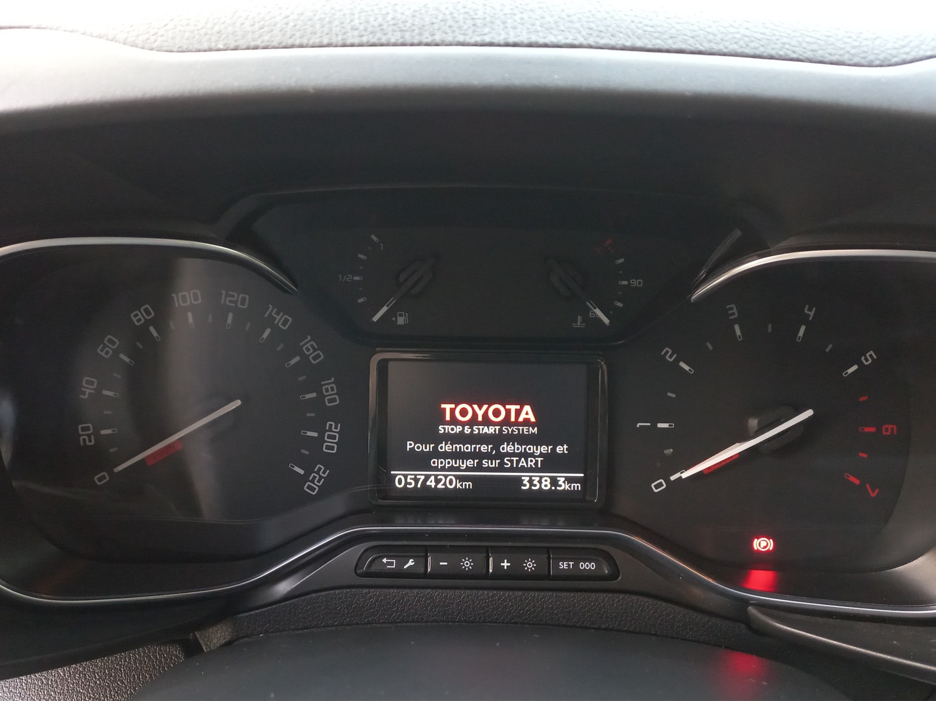 TOYOTA Proace City Verso 1.5 Trend Long-image-10