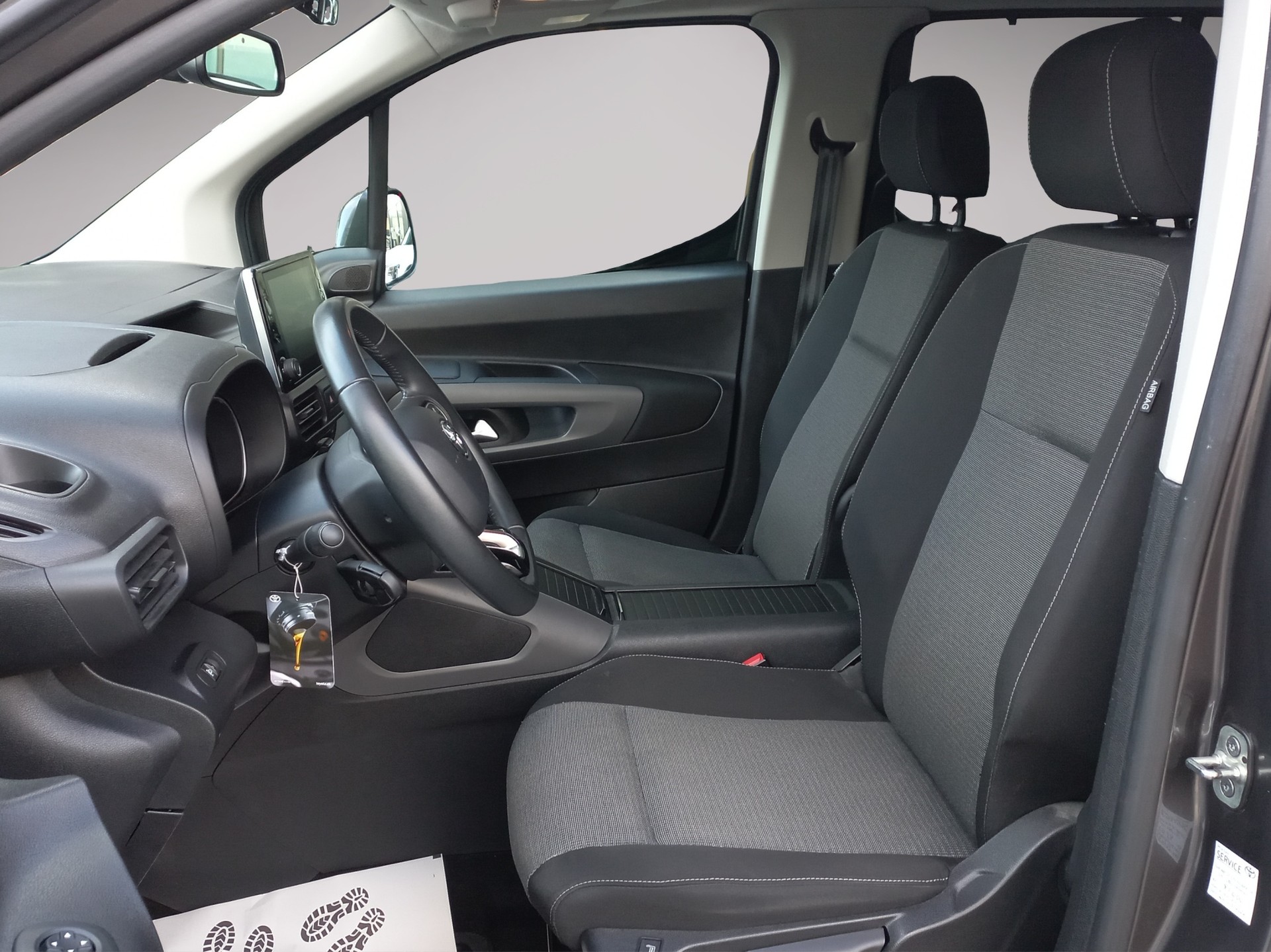 TOYOTA Proace City Verso 1.5 Trend Long-image-6