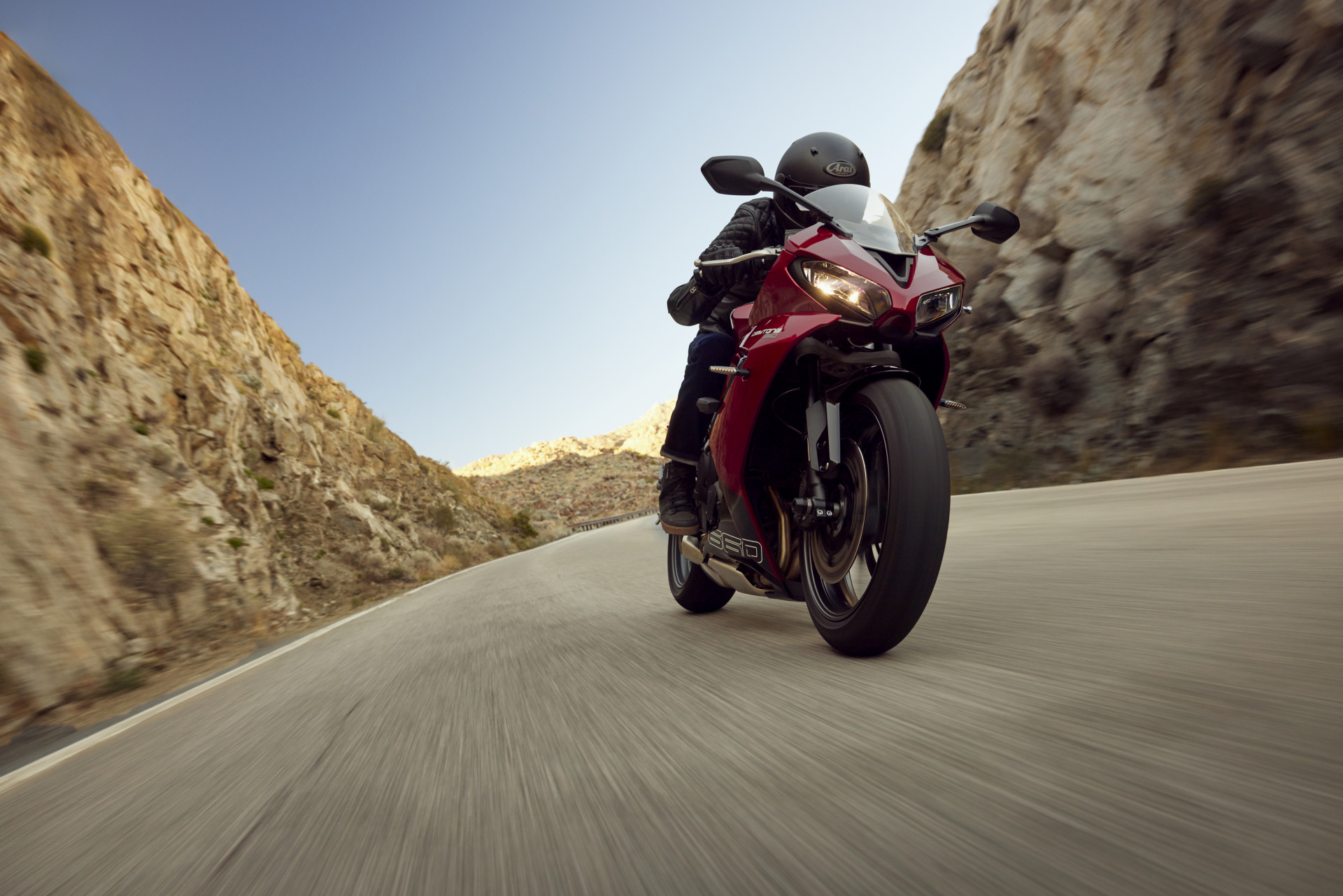 TRIUMPH Daytona 660-image-0