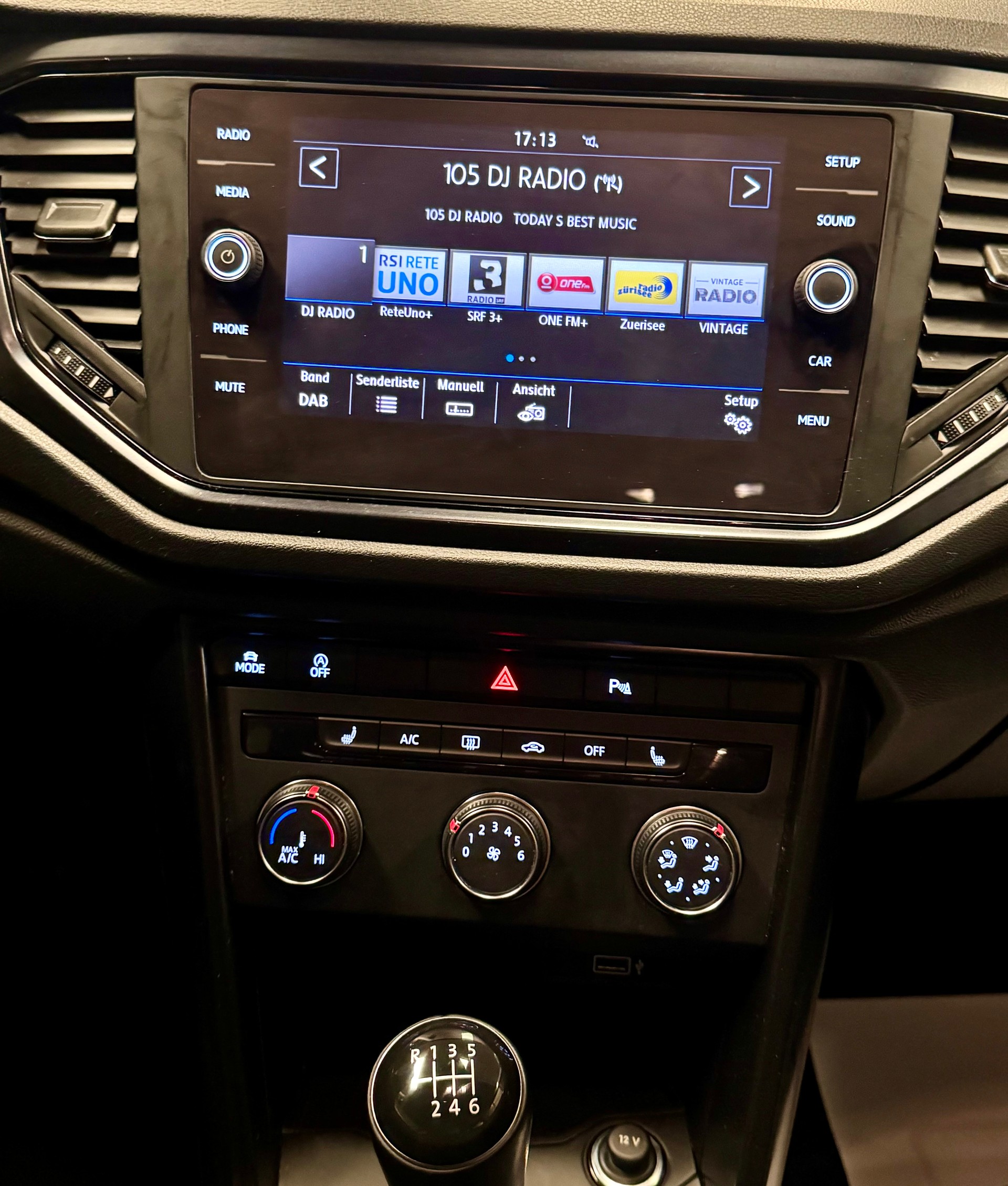 VW T-Roc 1.0 TSI Advance-image-21