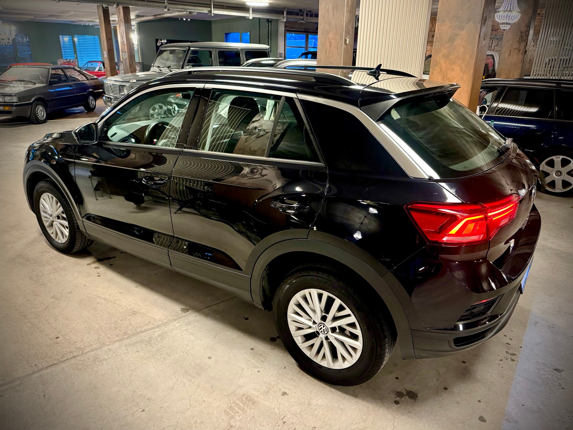VW T-Roc 1.0 TSI Advance-image-15