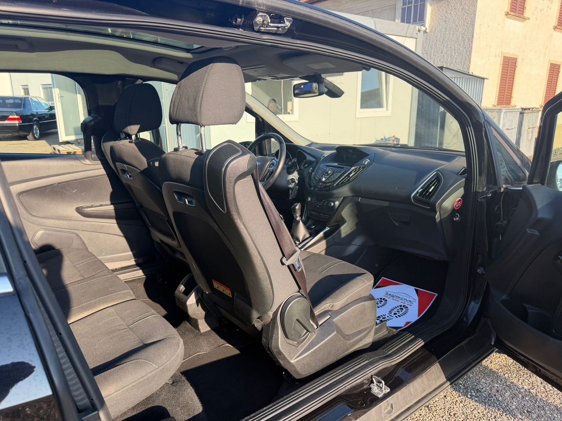 FORD B-Max 1.0 SCTi Titanium-image-6