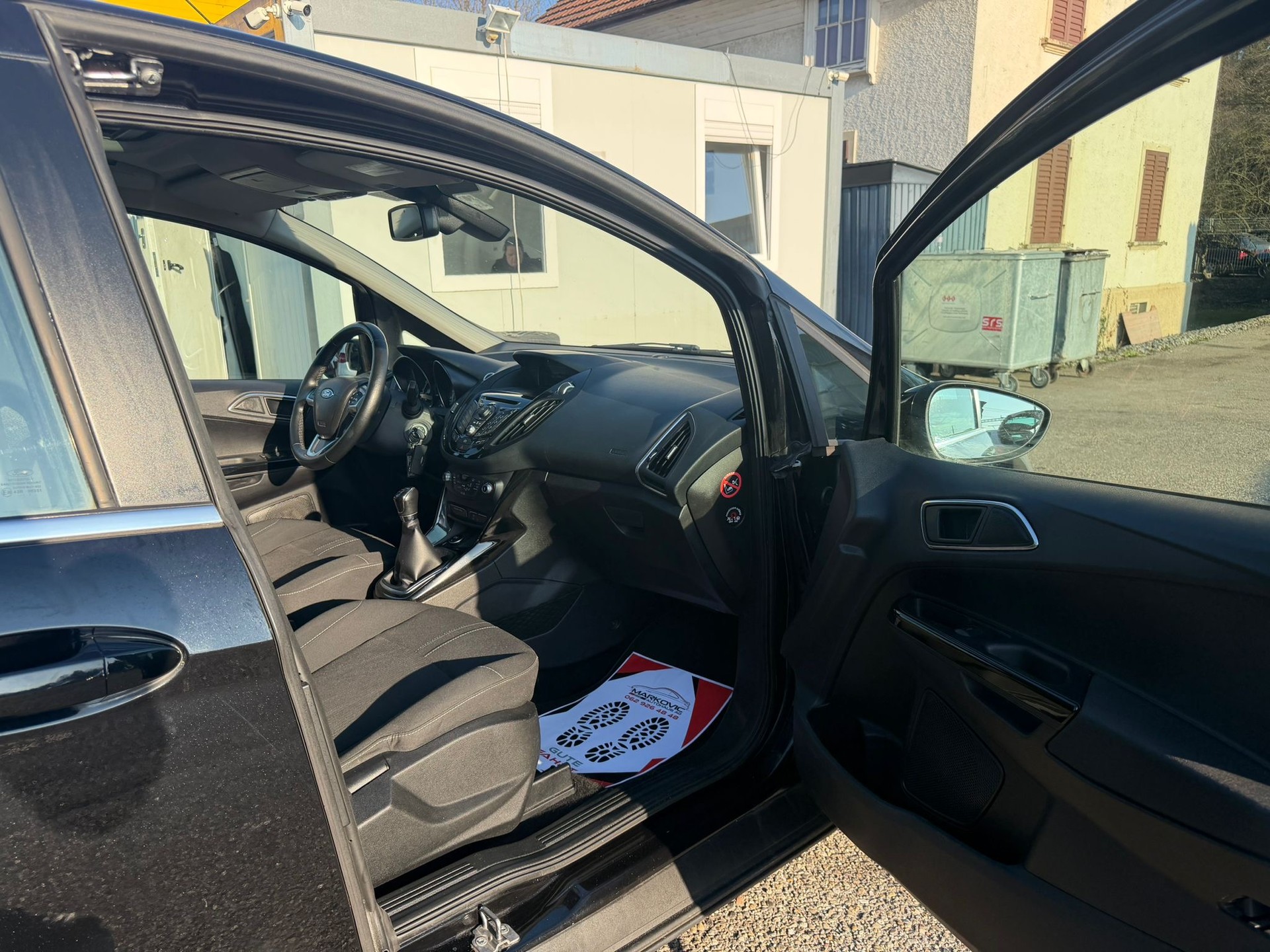 FORD B-Max 1.0 SCTi Titanium-image-5
