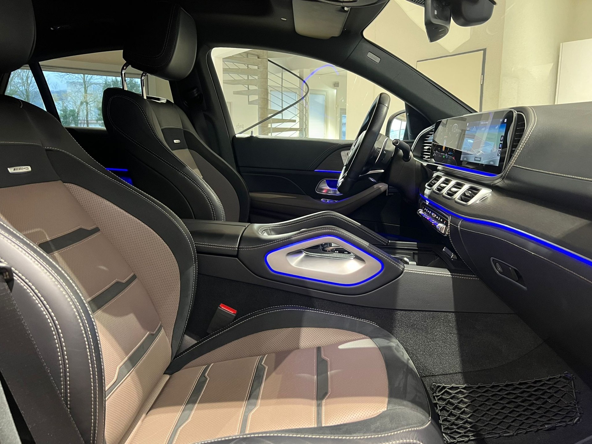 MERCEDES-BENZ GLE Coupé 53 AMG Premium Plus 4Matic+ Speedshift *Schweizer Fahrzeug*-image-6