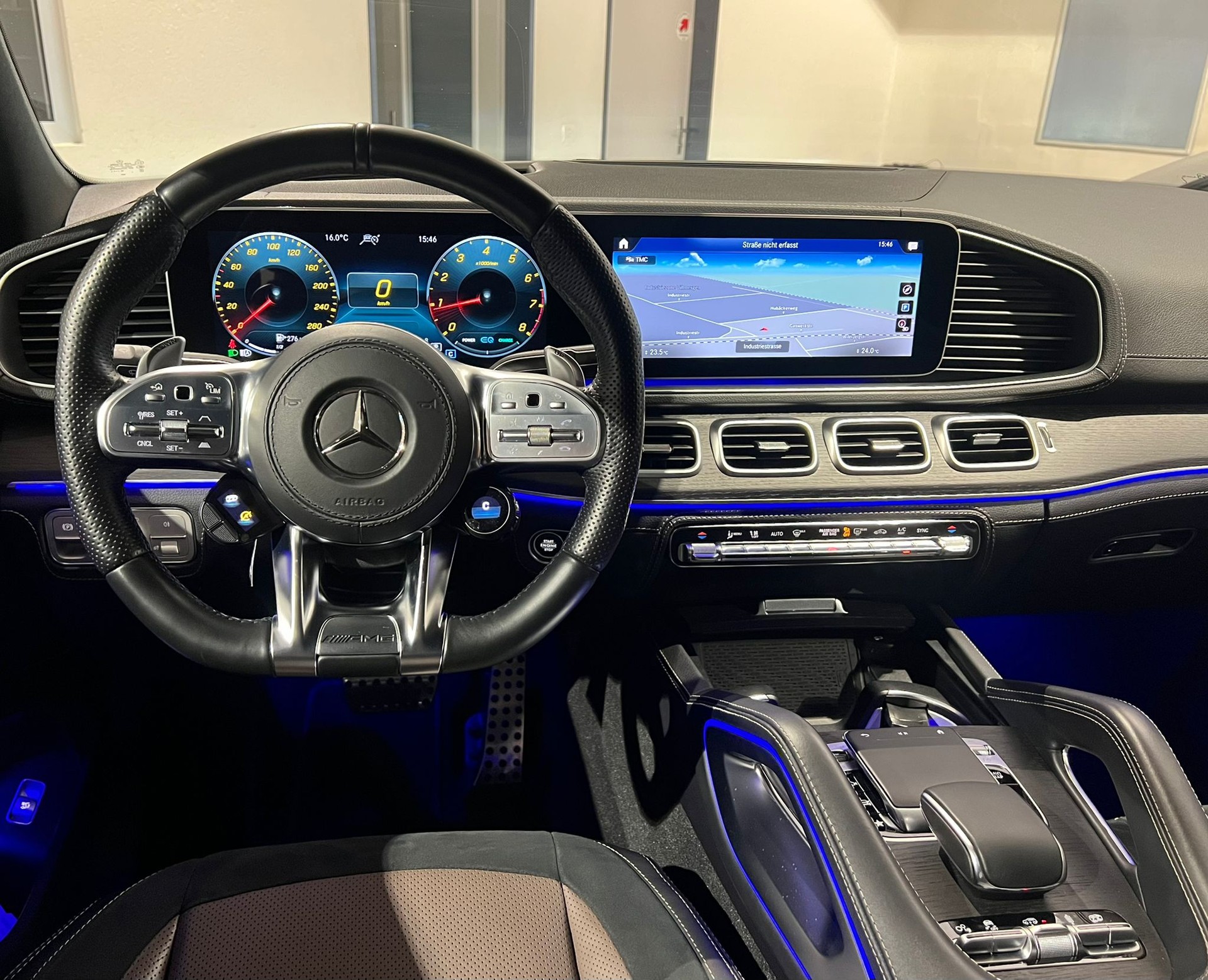MERCEDES-BENZ GLE Coupé 53 AMG Premium Plus 4Matic+ Speedshift *Schweizer Fahrzeug*-image-5