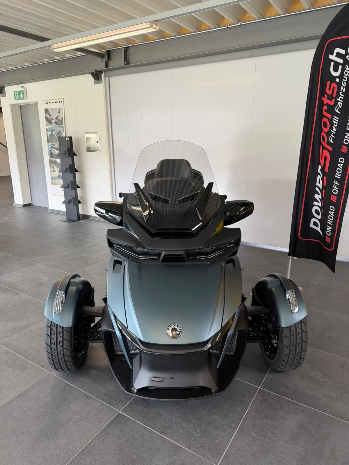 CAN-AM Spyder RT LTD-image-1