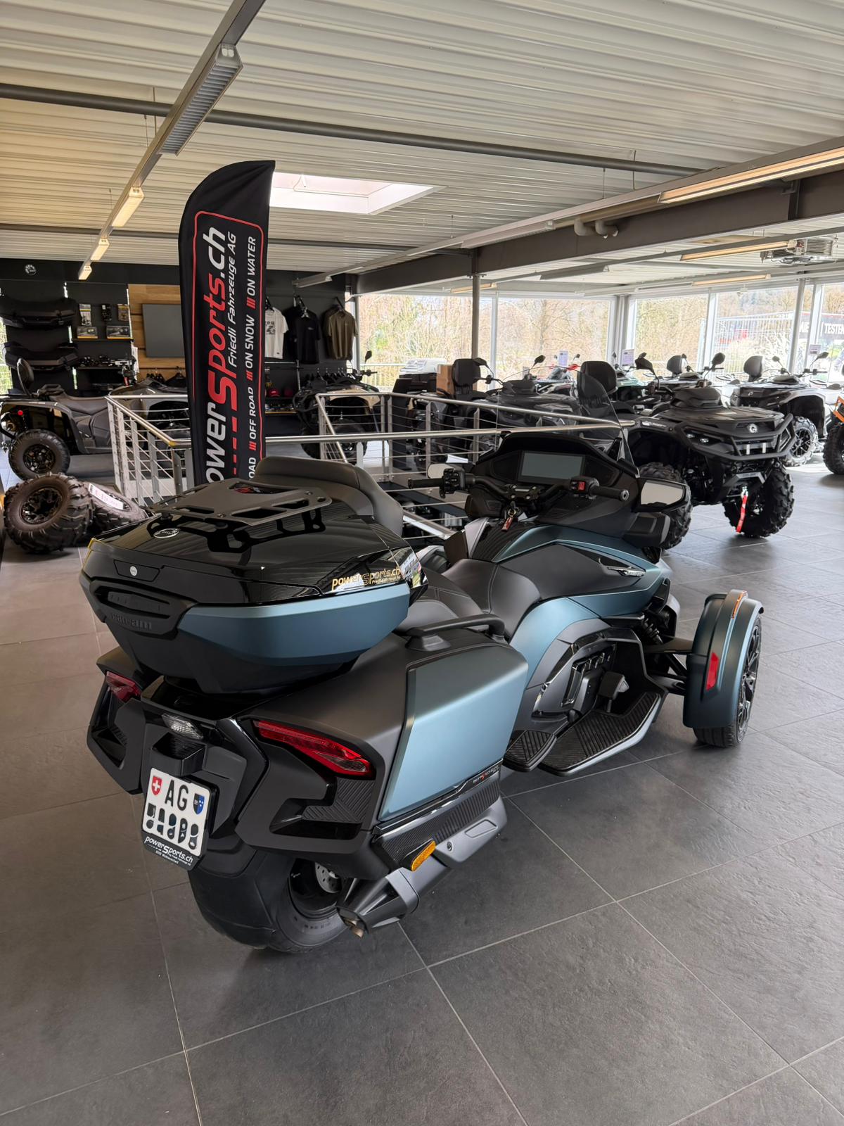 CAN-AM Spyder RT LTD-image-4