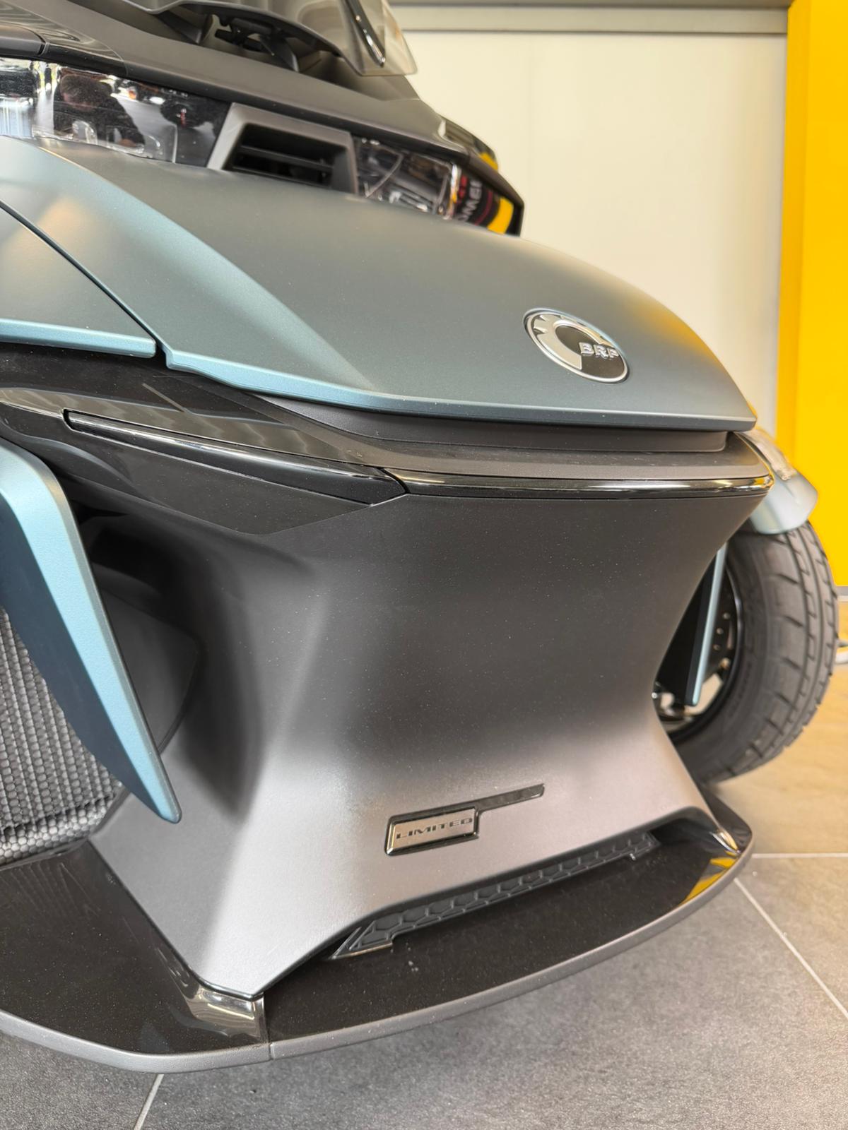 CAN-AM Spyder RT LTD-image-11