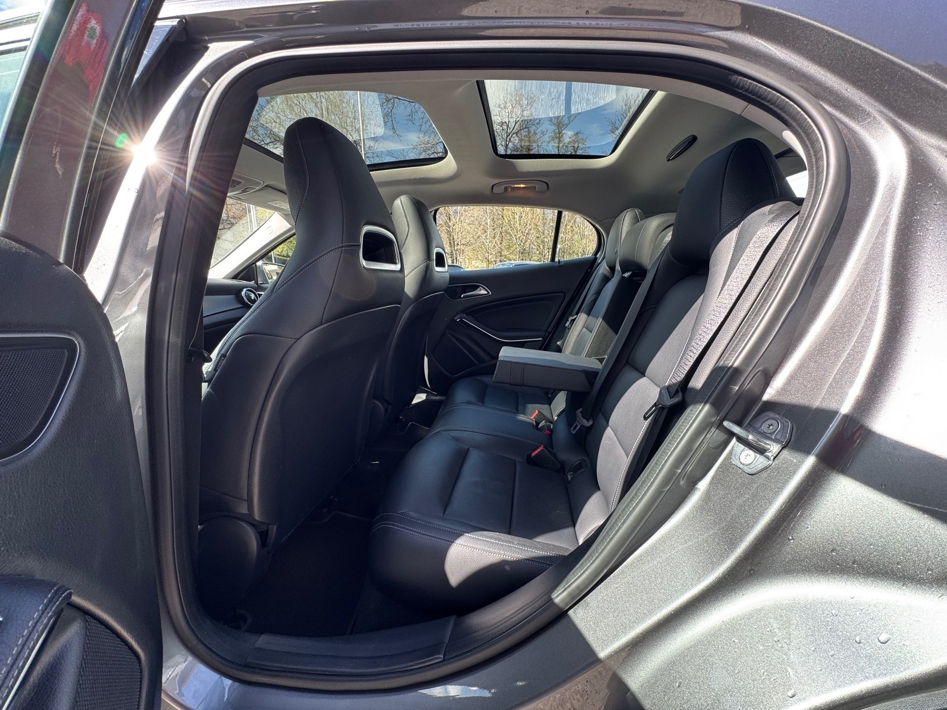 MERCEDES-BENZ GLA 220 d Style 4Matic 7G-DCT-image-10