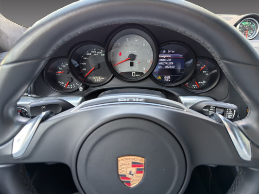 PORSCHE 911 Carrera S-image-7