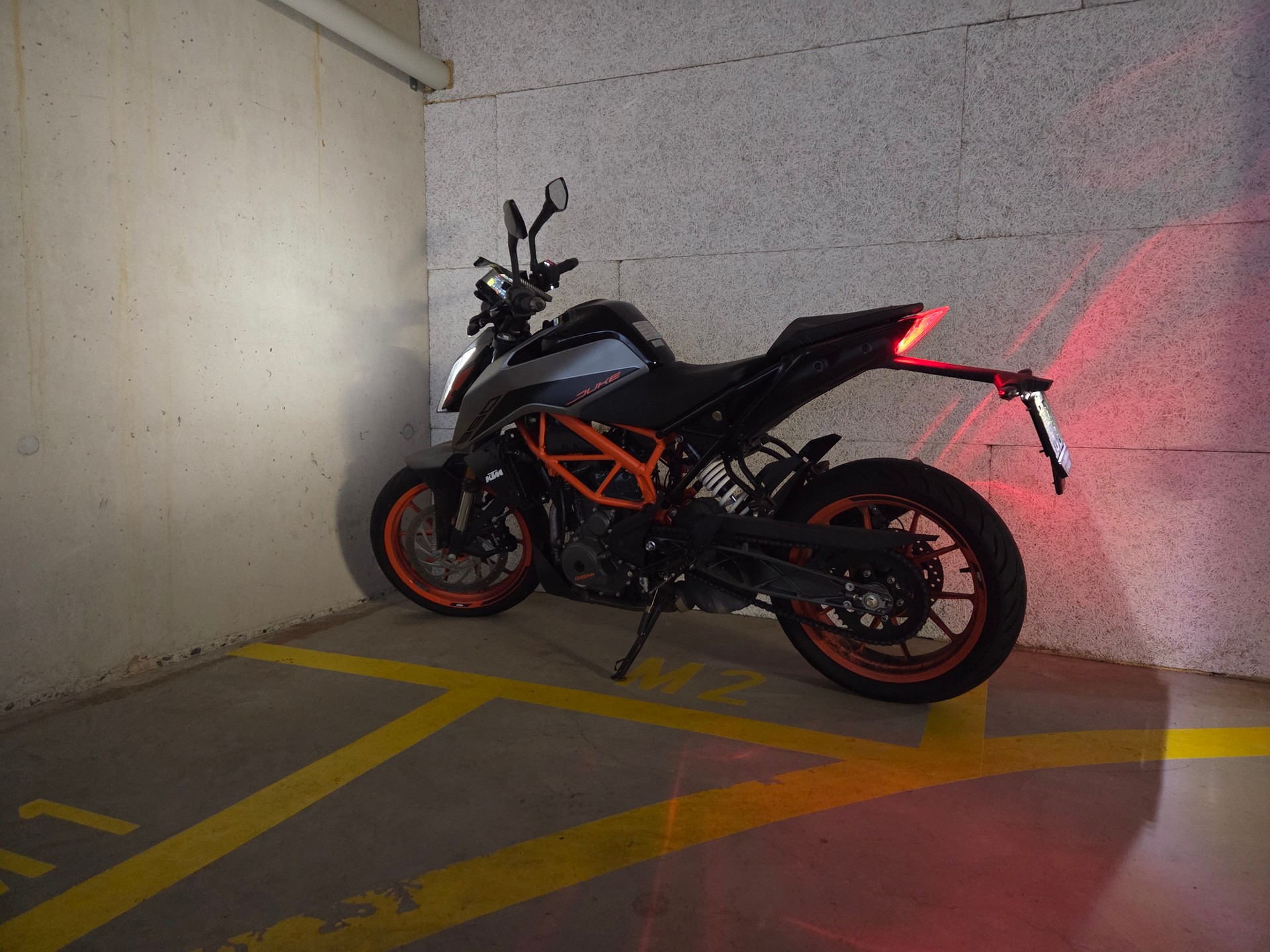 KTM 390 Duke-image-0