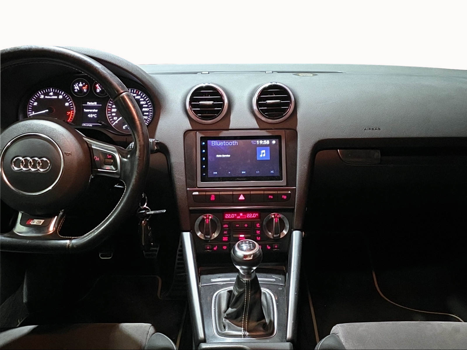 AUDI S3 Sportback 2.0 TFSI quattro-image-11