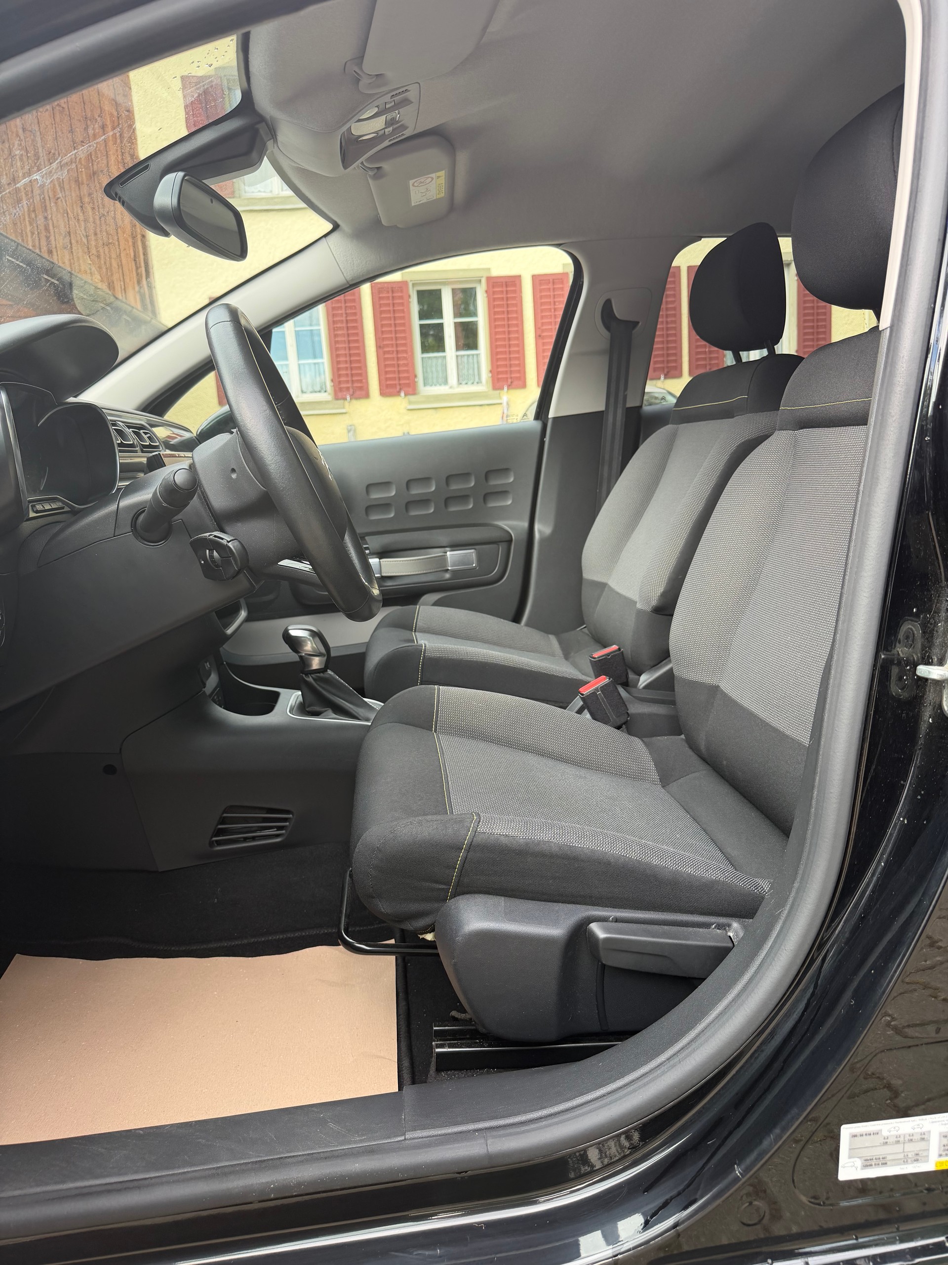 CITROEN C3 1.2i PureTech Feel EAT-image-5
