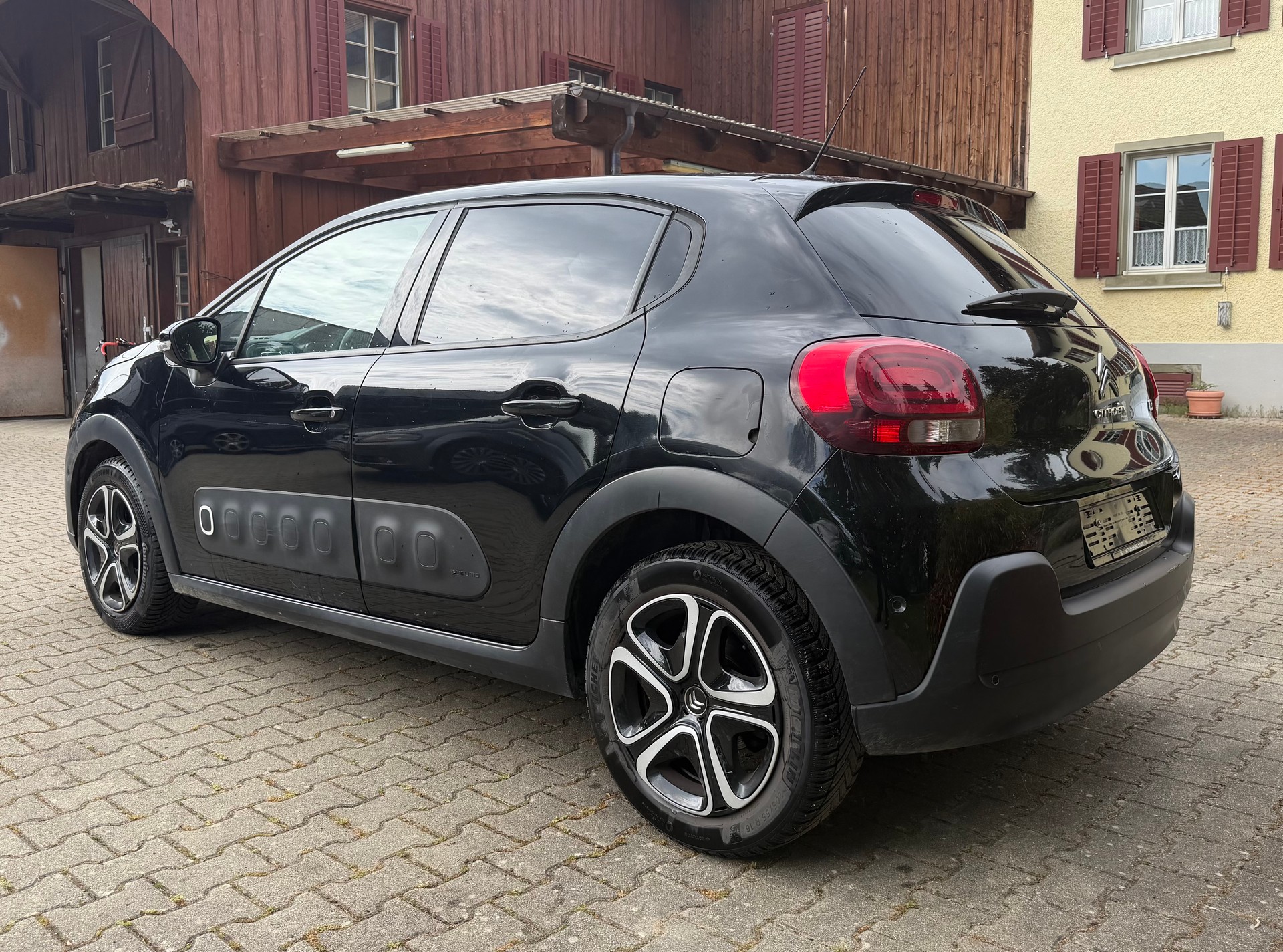 CITROEN C3 1.2i PureTech Feel EAT-image-3