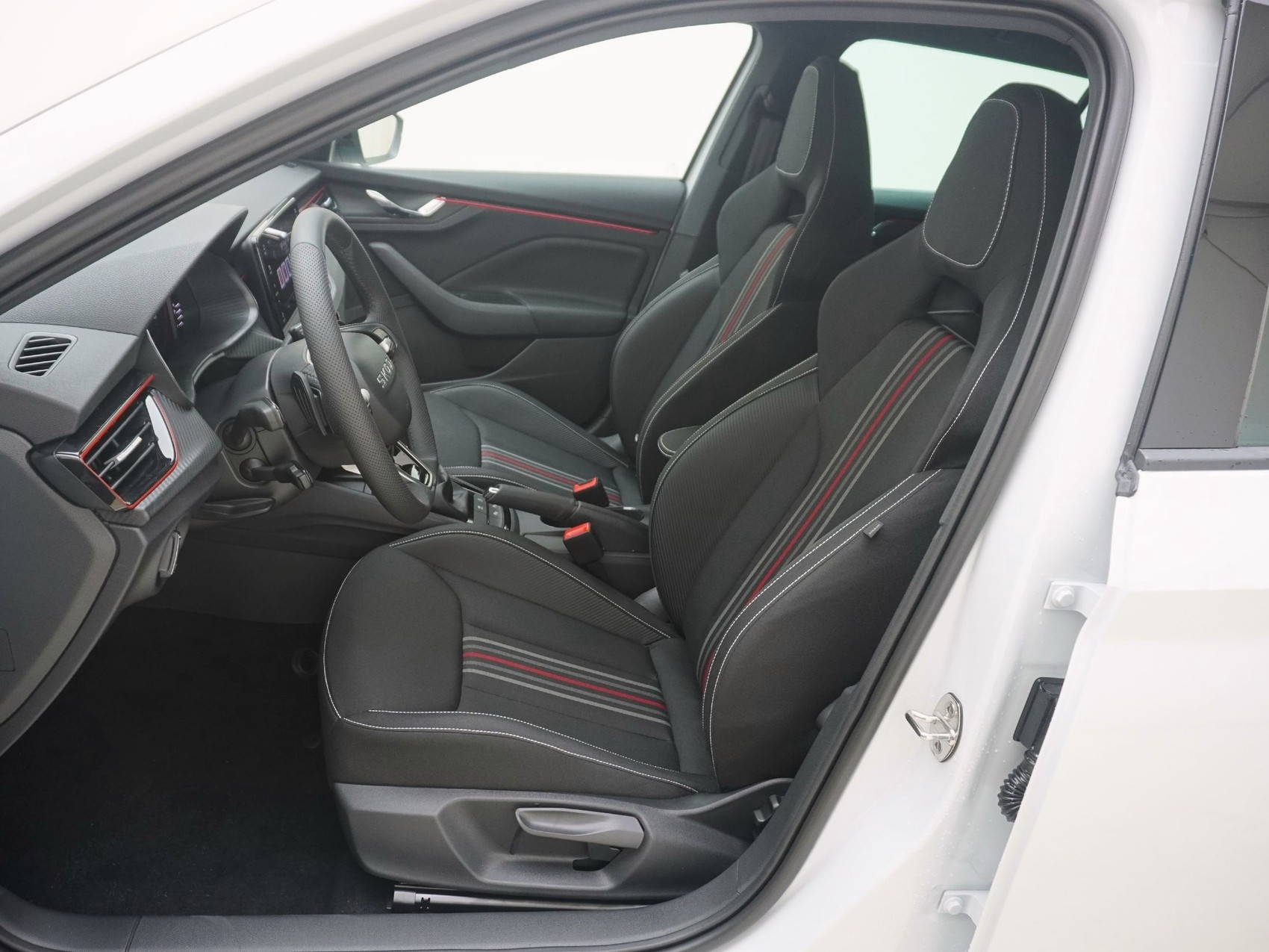 SKODA Scala 1.5 TSI Monte Carlo DSG-image-12