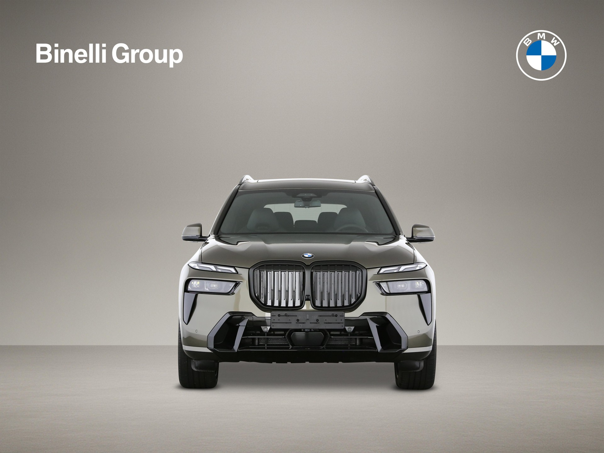 BMW X7 40i xDrive-showroom-element-3