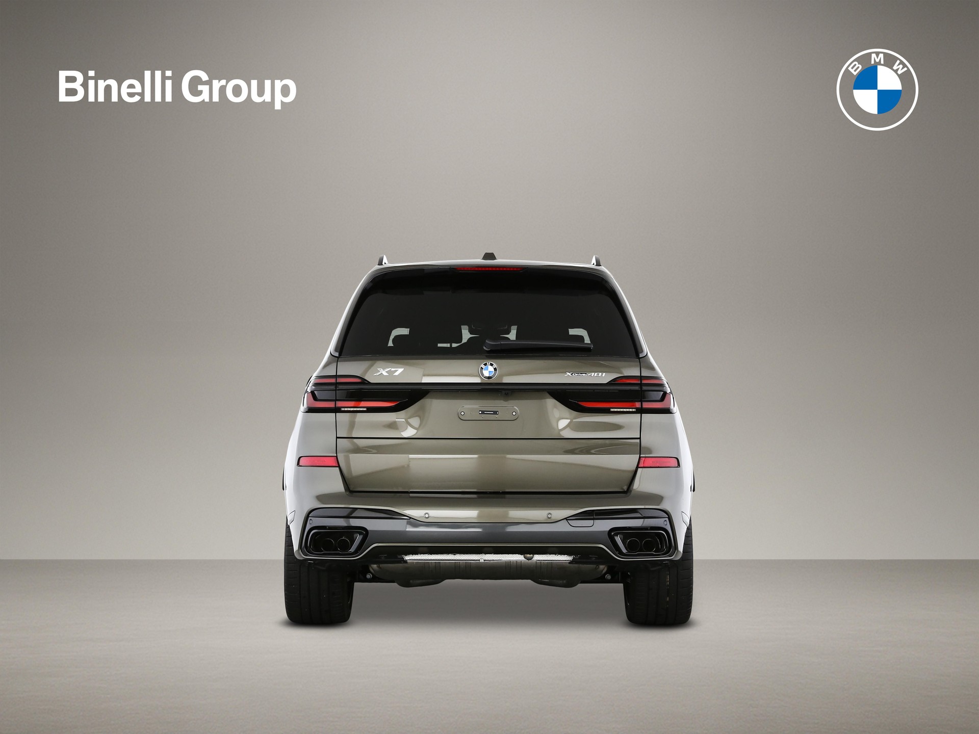 BMW X7 40i xDrive-showroom-element-2