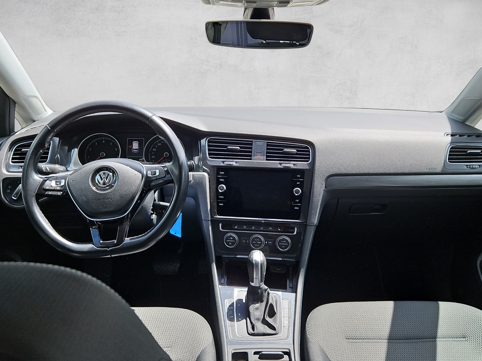 VW Golf 1.5 TSI EVO Comfortline DSG-image-11